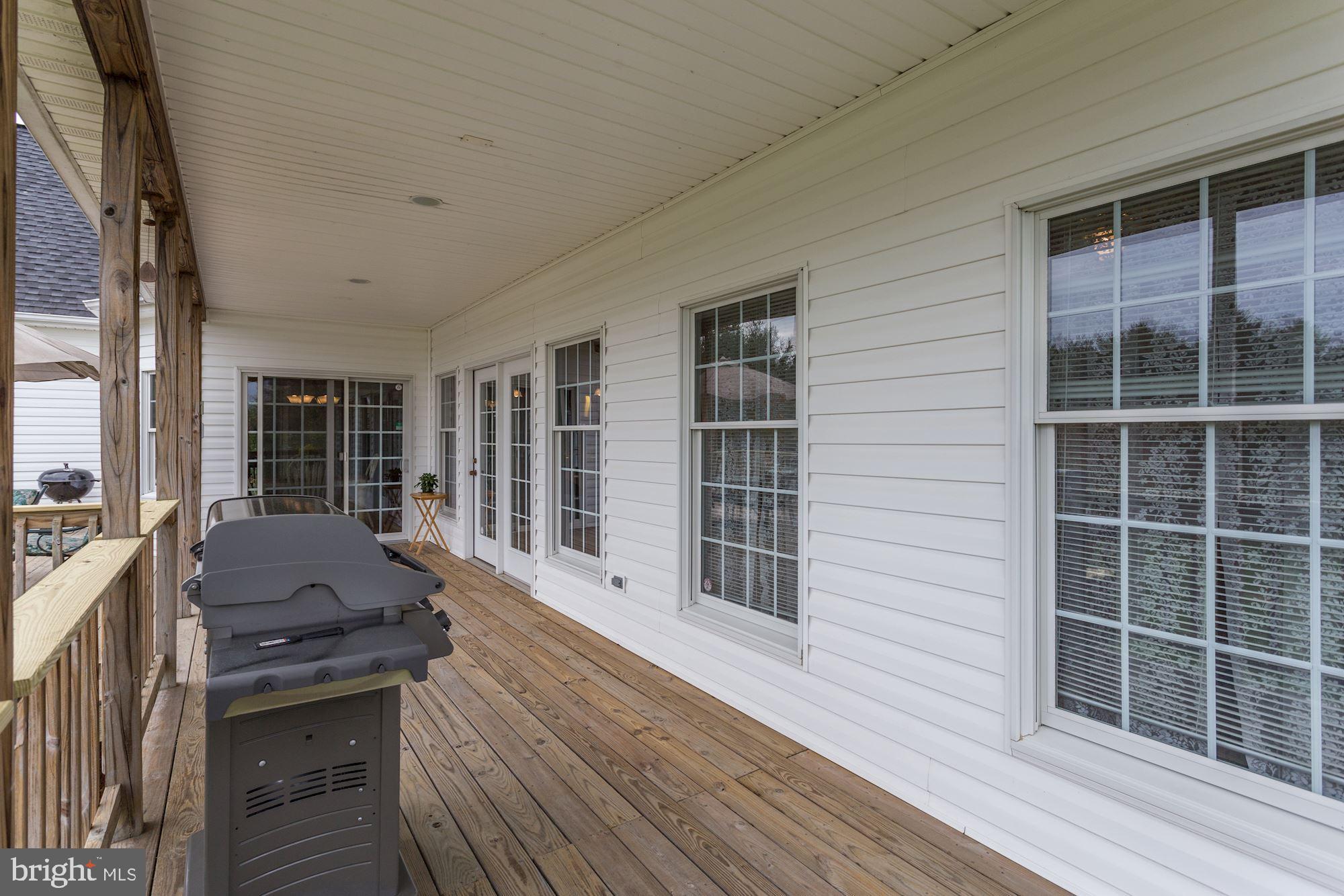 PEMBROKE GROVE - Residential