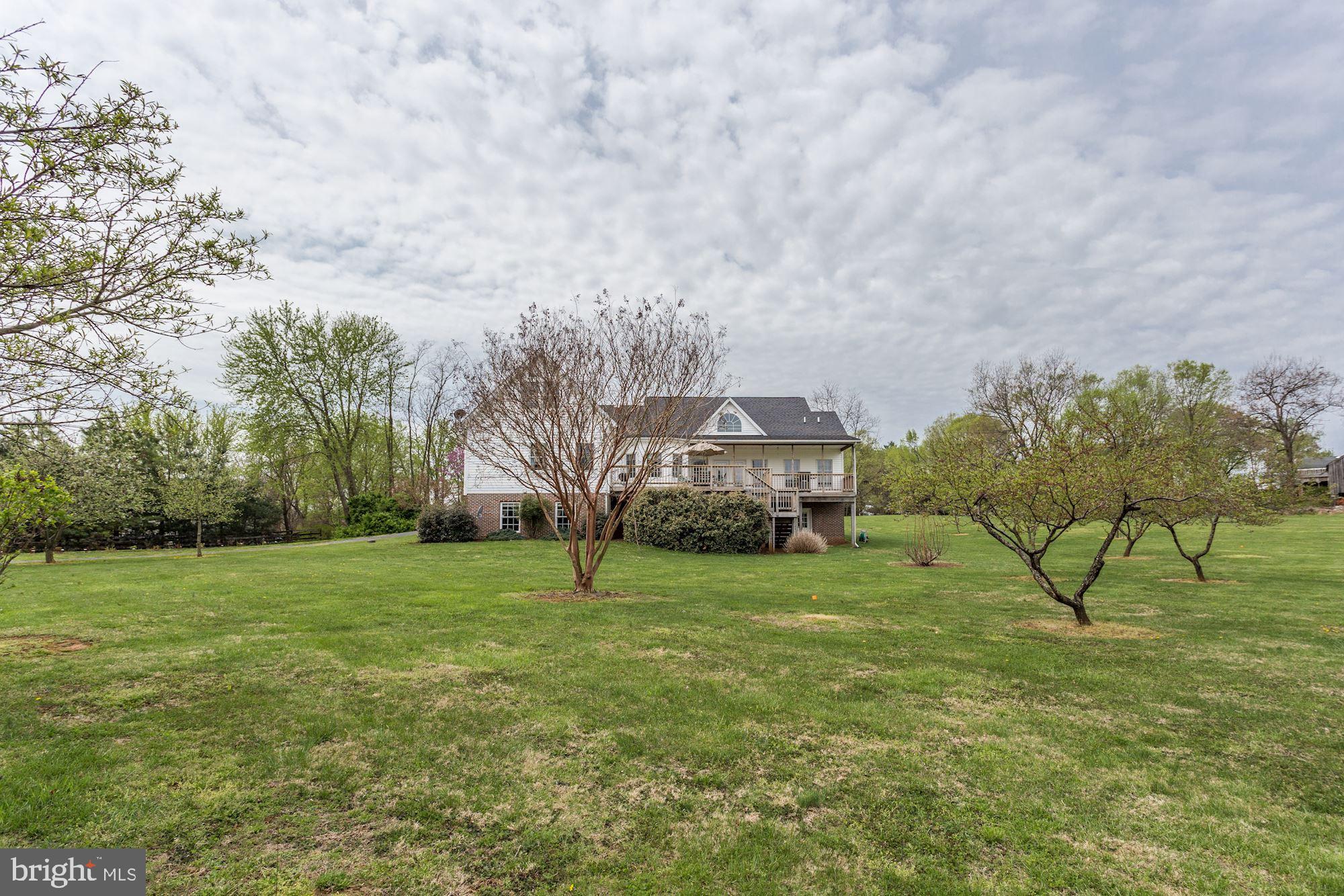 PEMBROKE GROVE - Residential