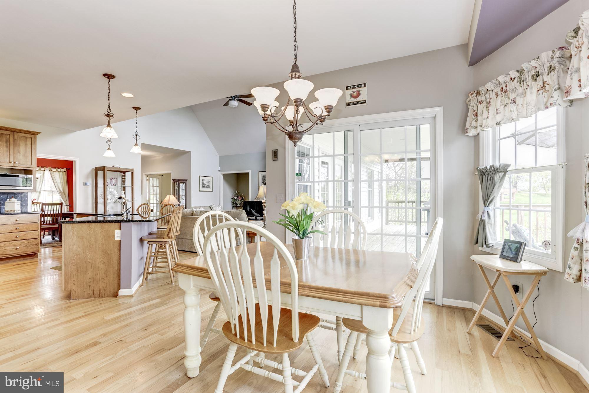 PEMBROKE GROVE - Residential