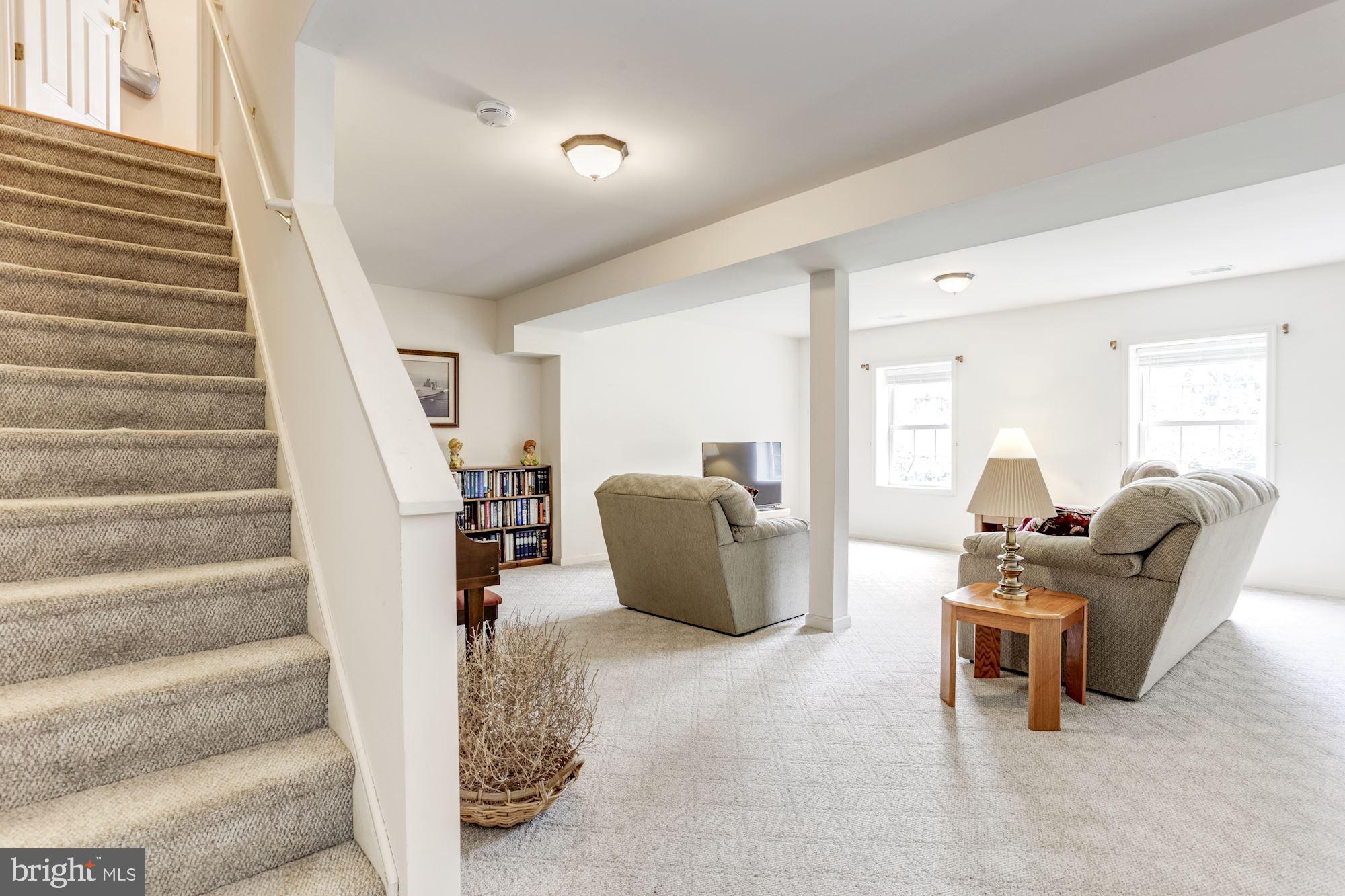 PEMBROKE GROVE - Residential