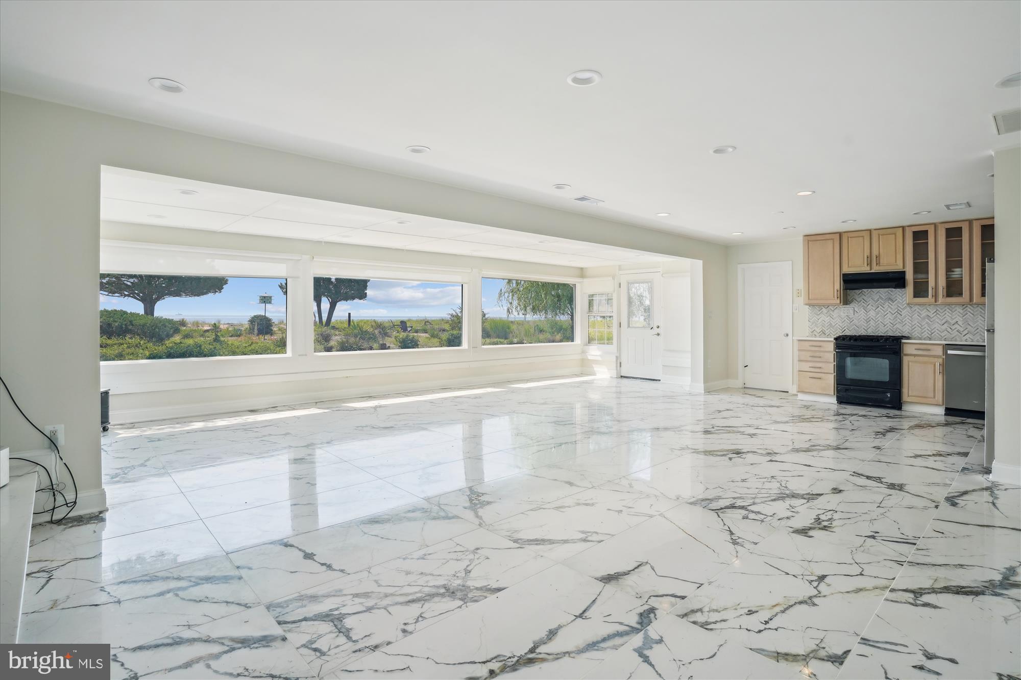 COVE POINT - Residential