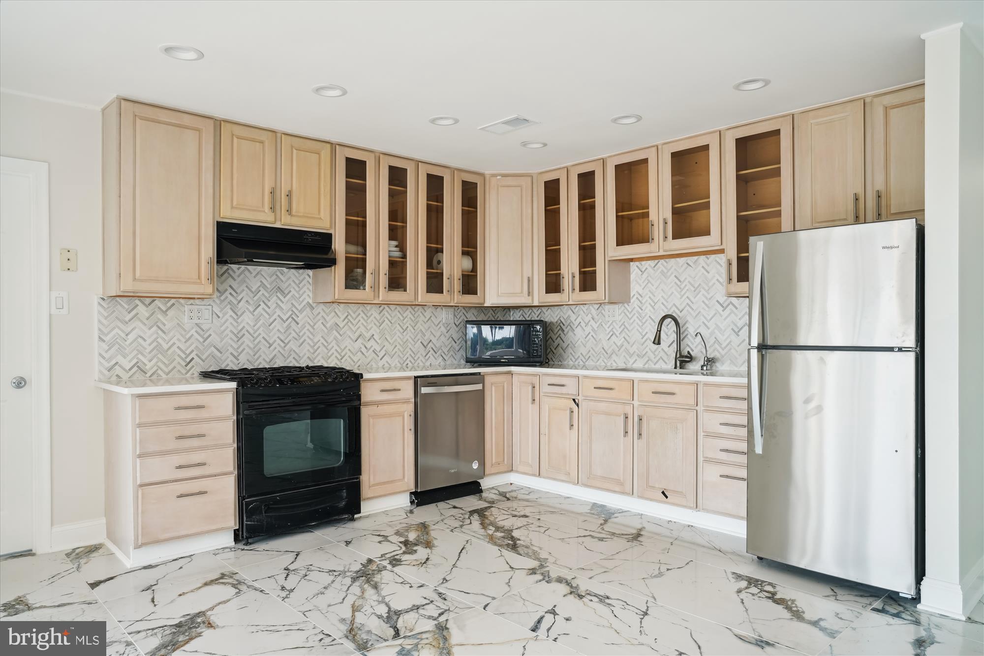 COVE POINT - Residential