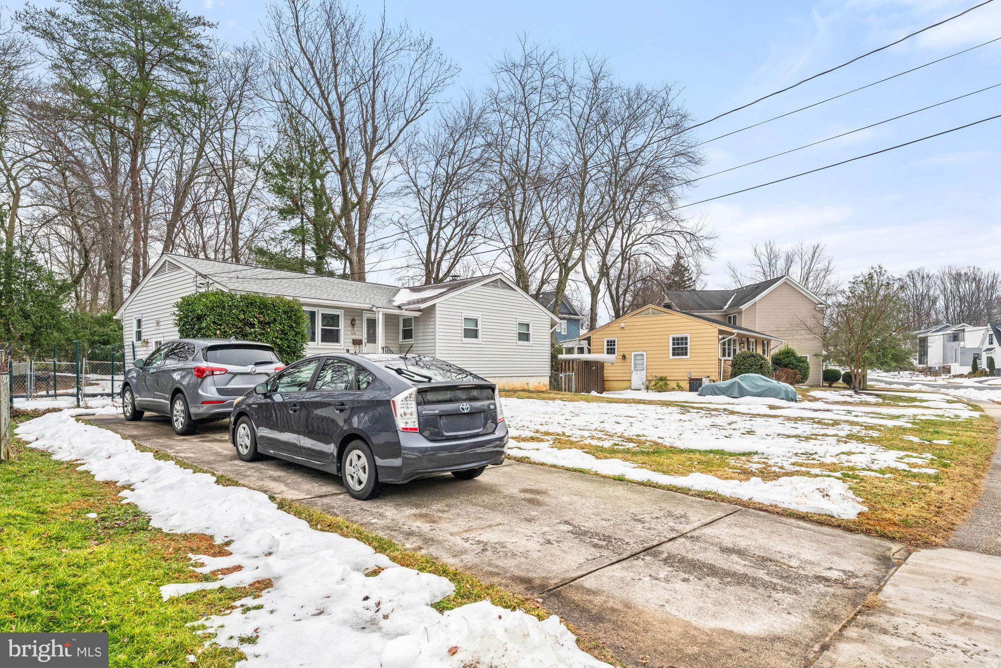 VIENNA WOODS - Residential