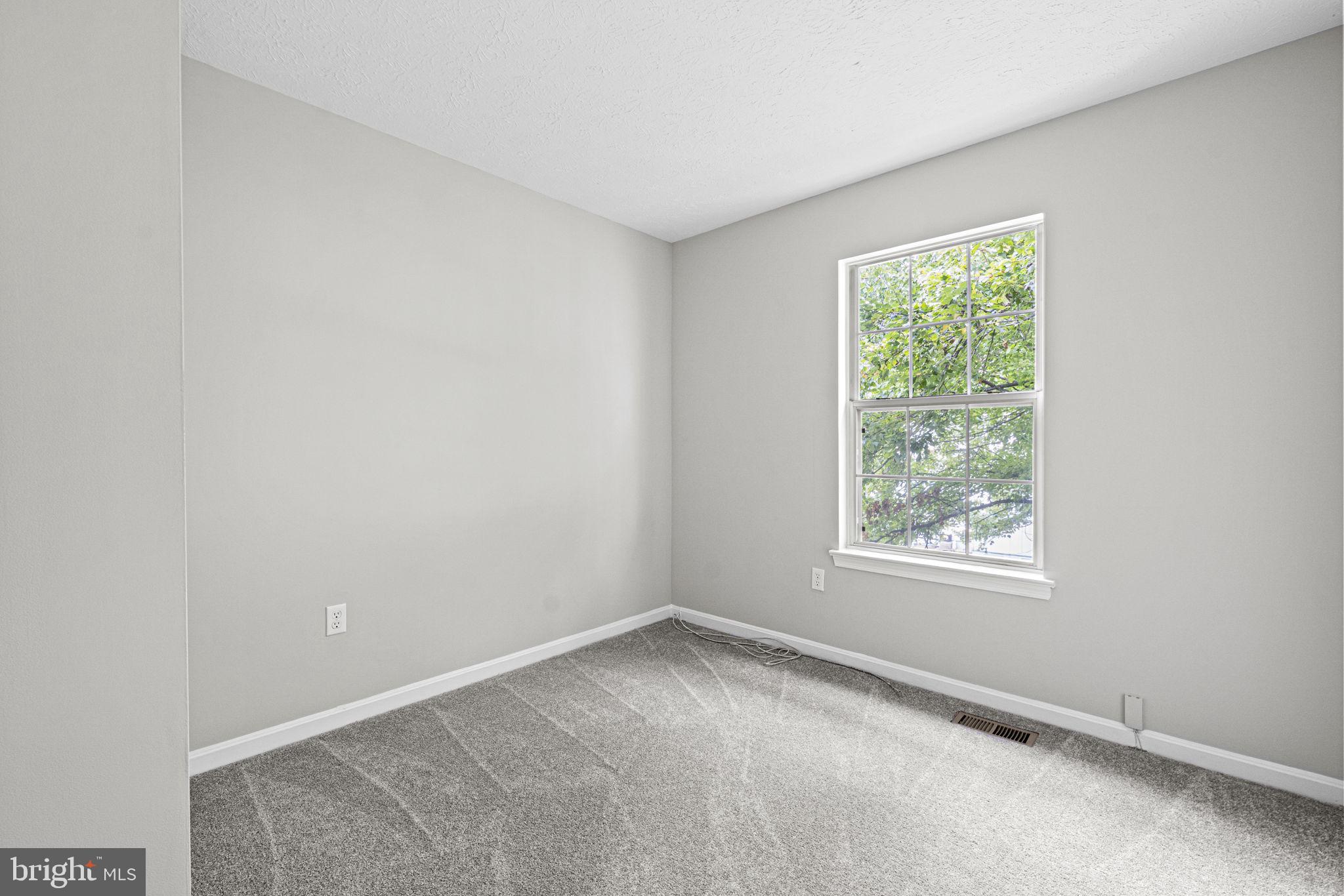 ROYAL PLAZA - Residential