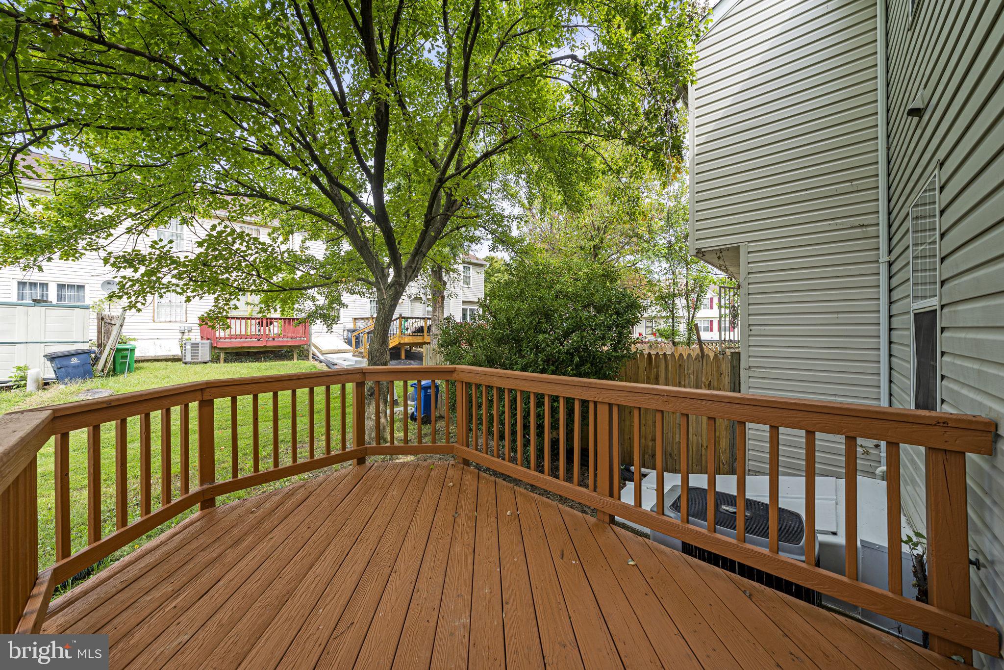 ROYAL PLAZA - Residential