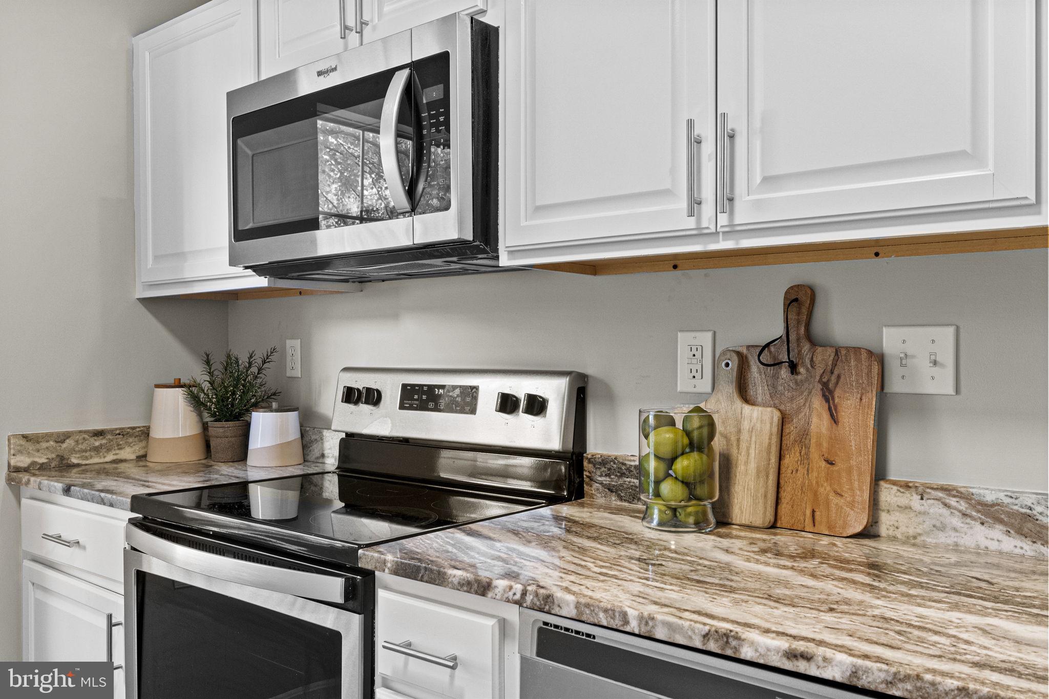 ROYAL PLAZA - Residential