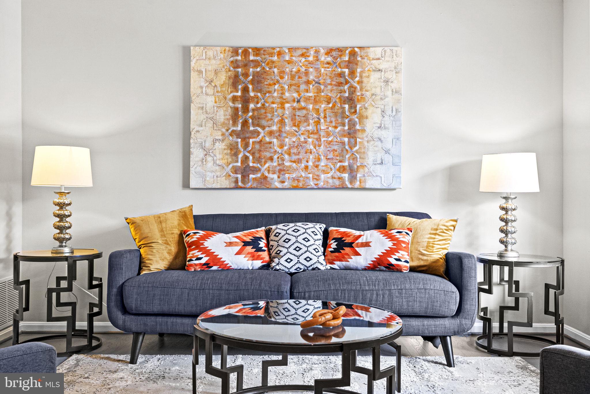 ROYAL PLAZA - Residential