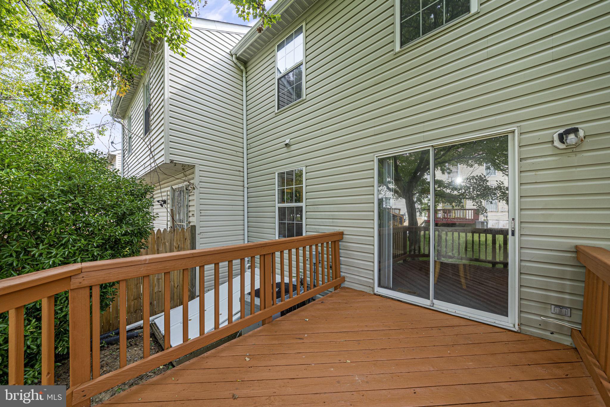 ROYAL PLAZA - Residential