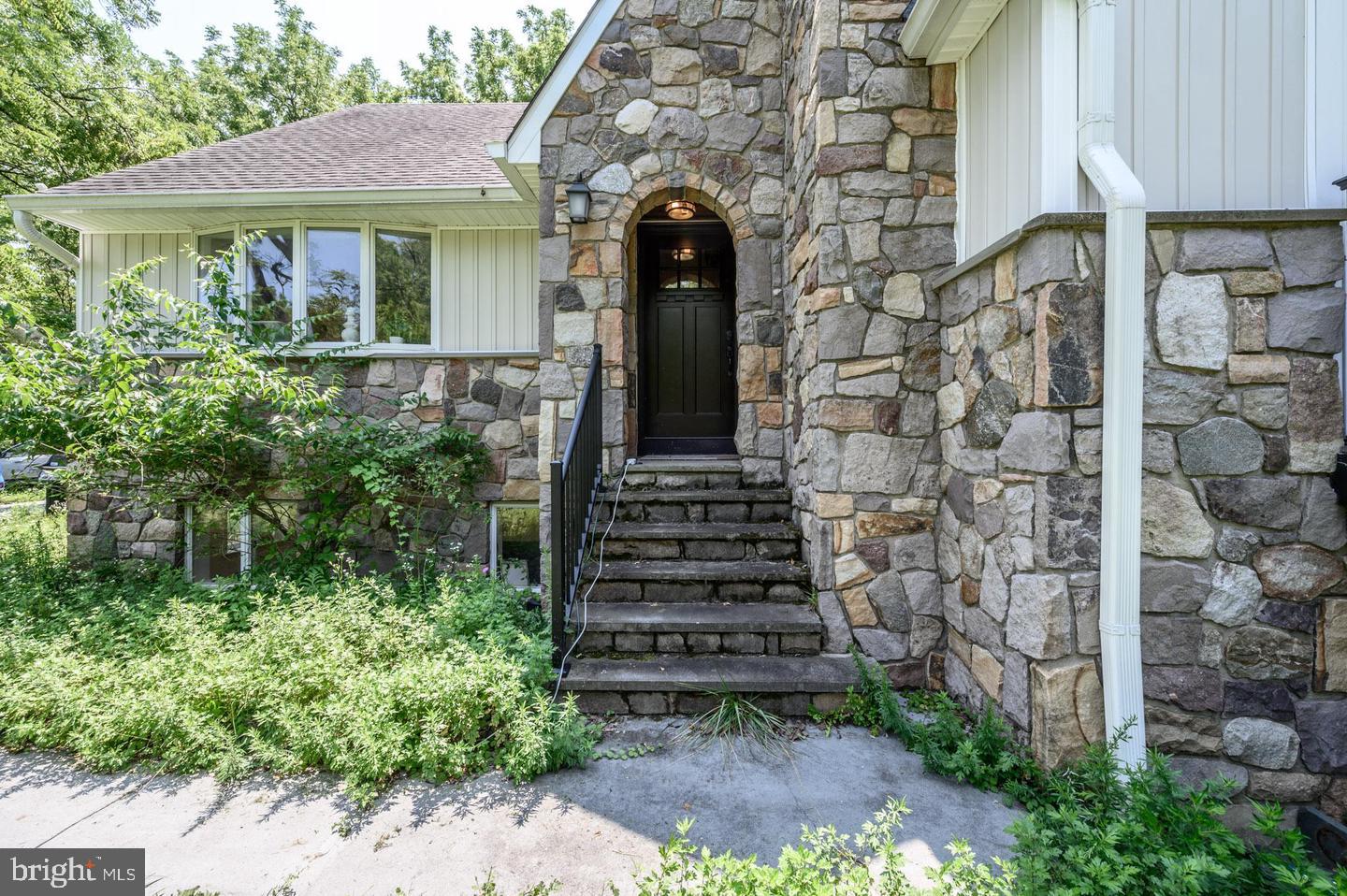596 KEEFE ROAD