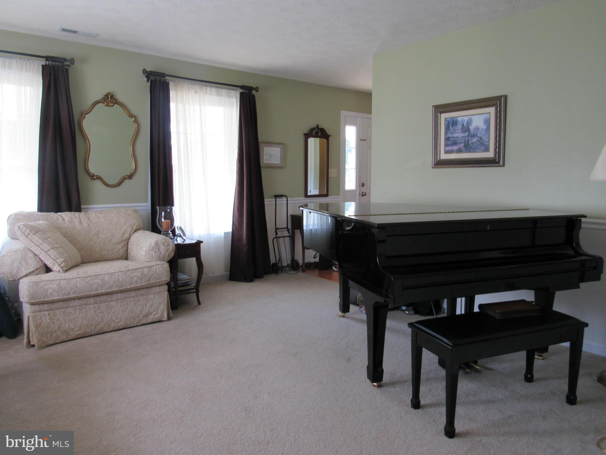 HICKORY HILLS NORTH - Residential Lease