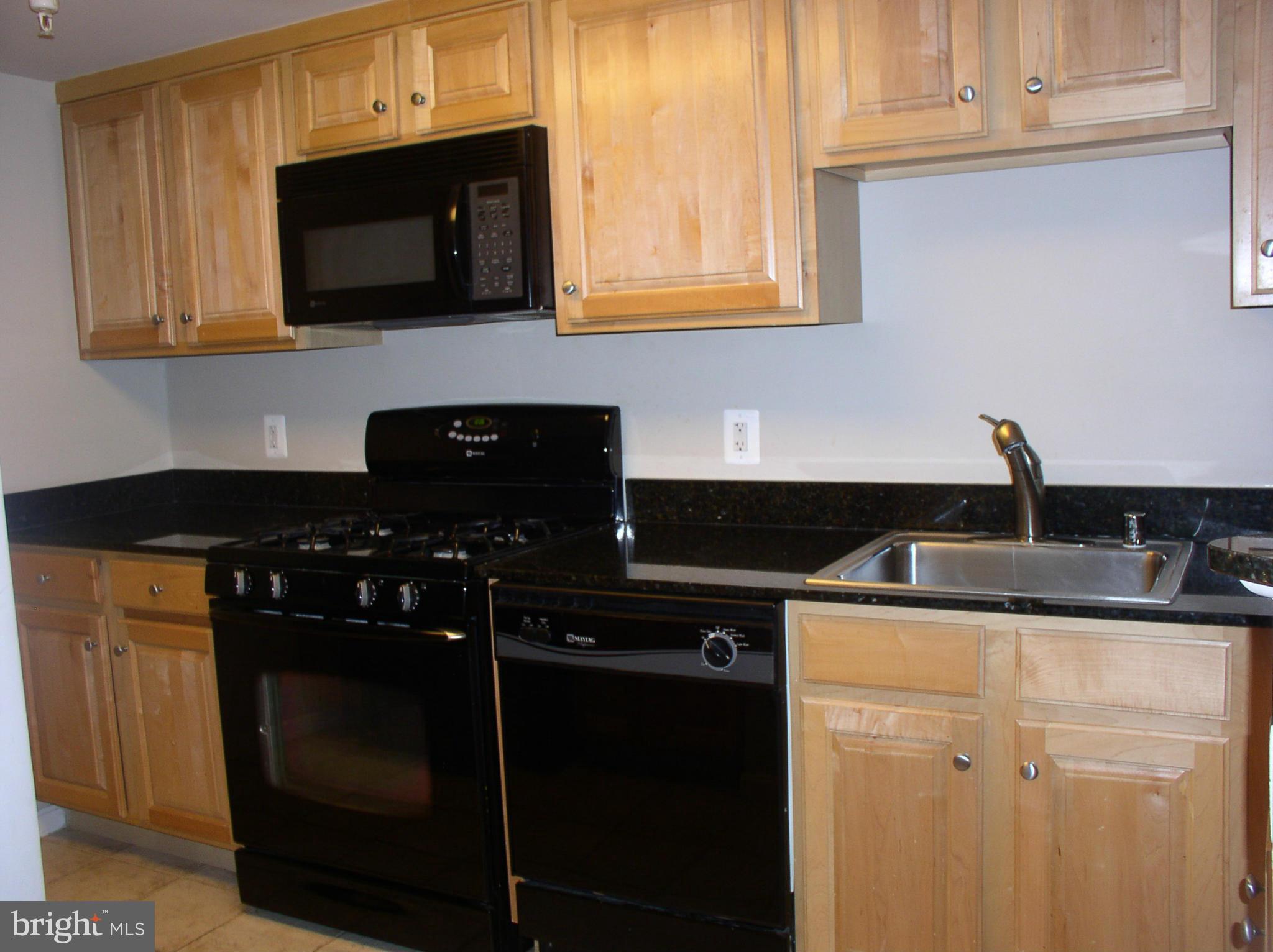 GALLERY AT WHITE FLINT - Residential Lease