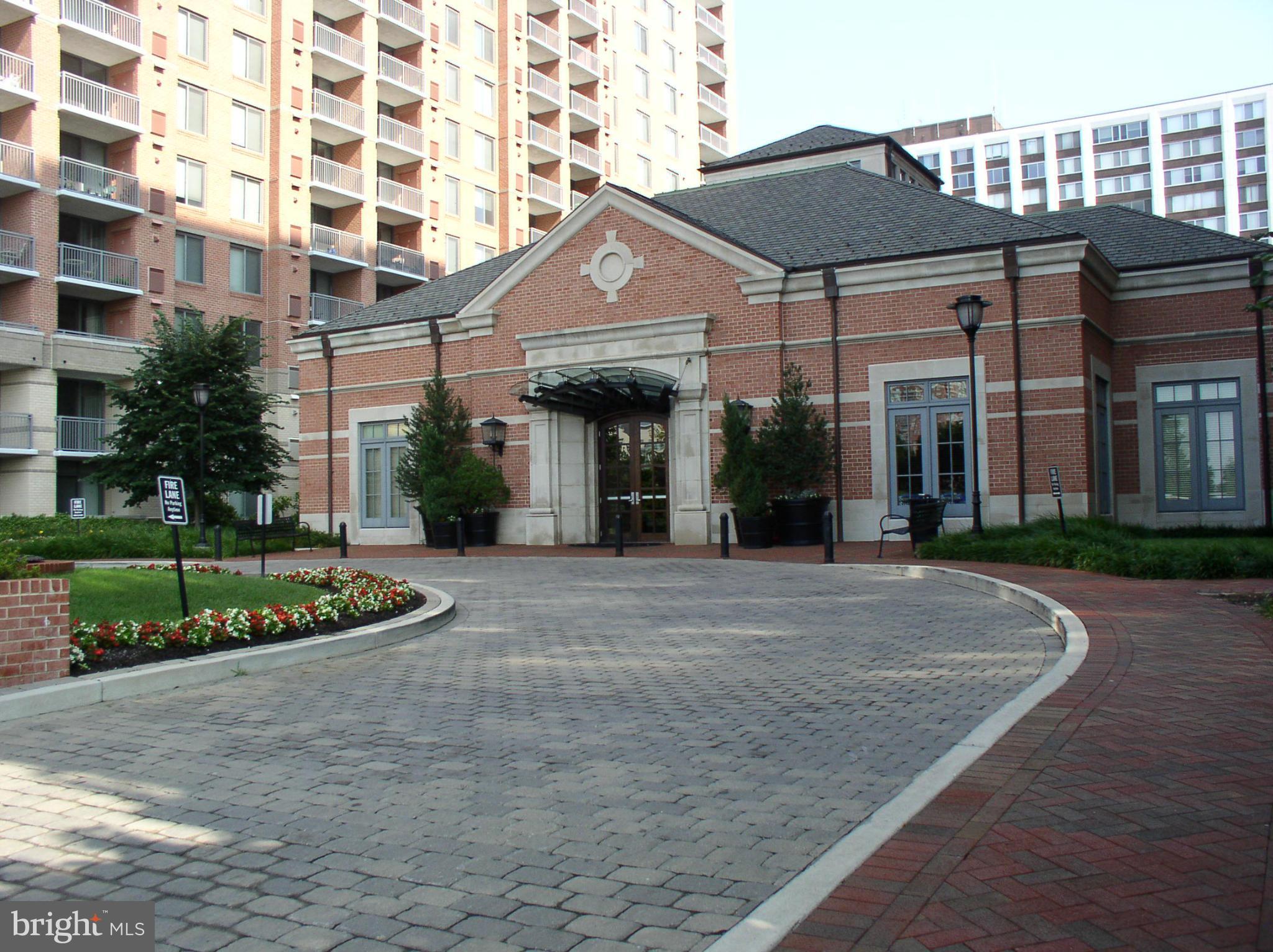 GALLERY AT WHITE FLINT - Residential Lease