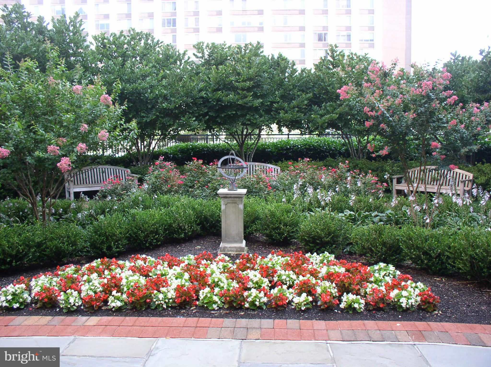 GALLERY AT WHITE FLINT - Residential Lease