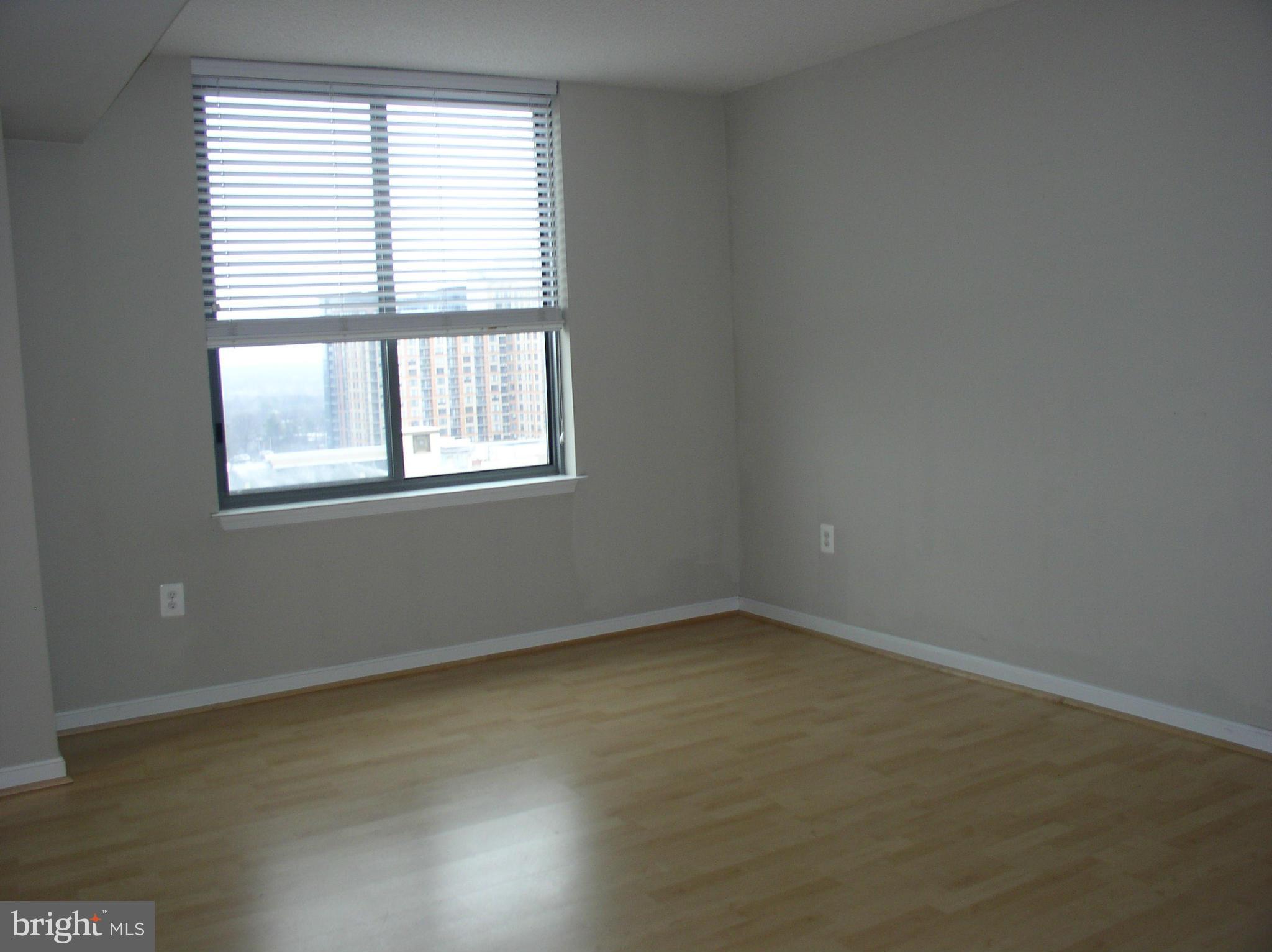 GALLERY AT WHITE FLINT - Residential Lease