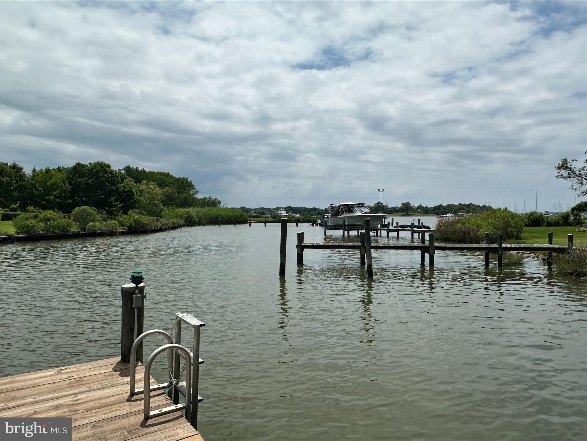 1028 SANDPIPER LANE