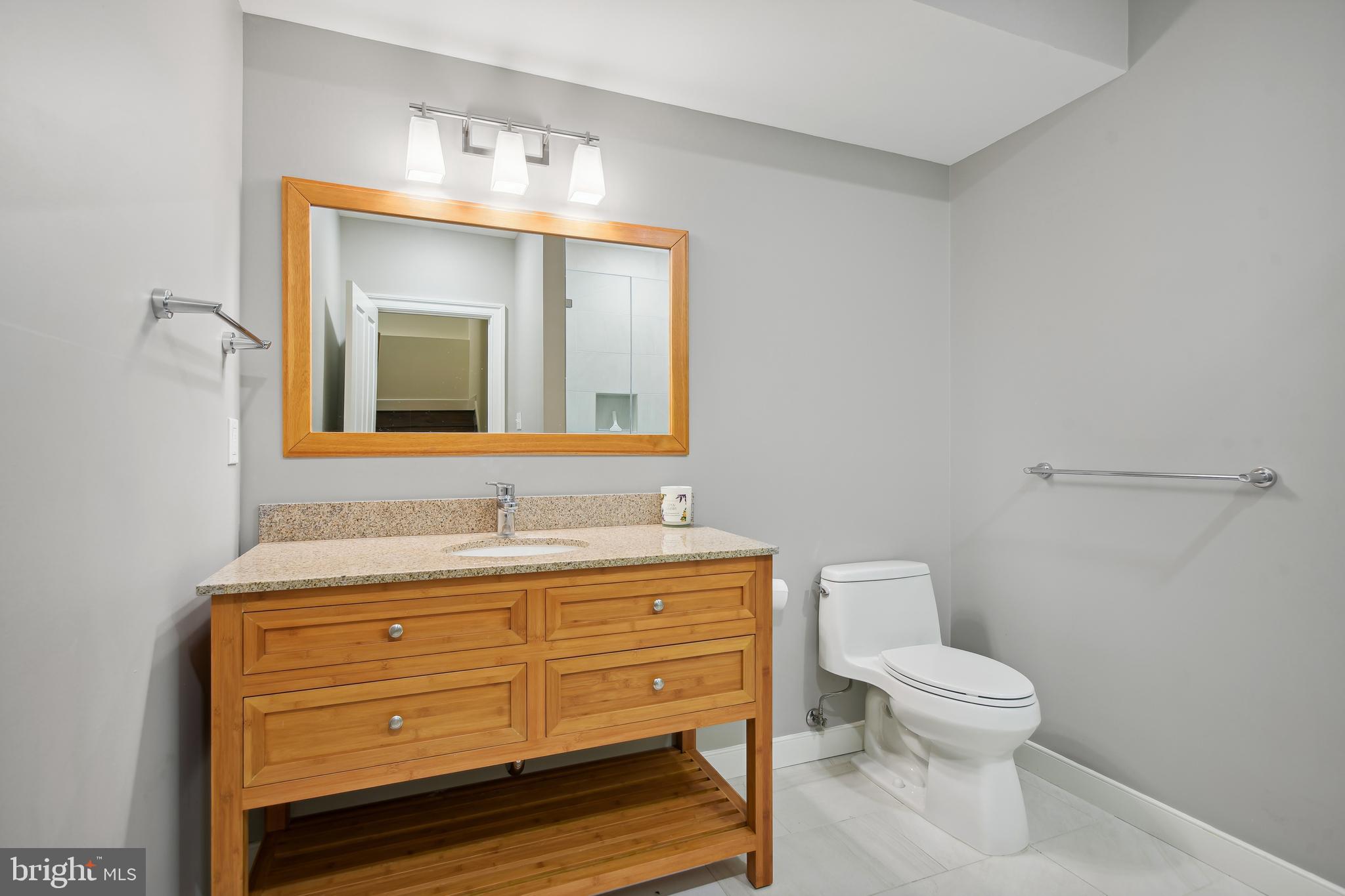 RIVERSCAPE - Residential Lease