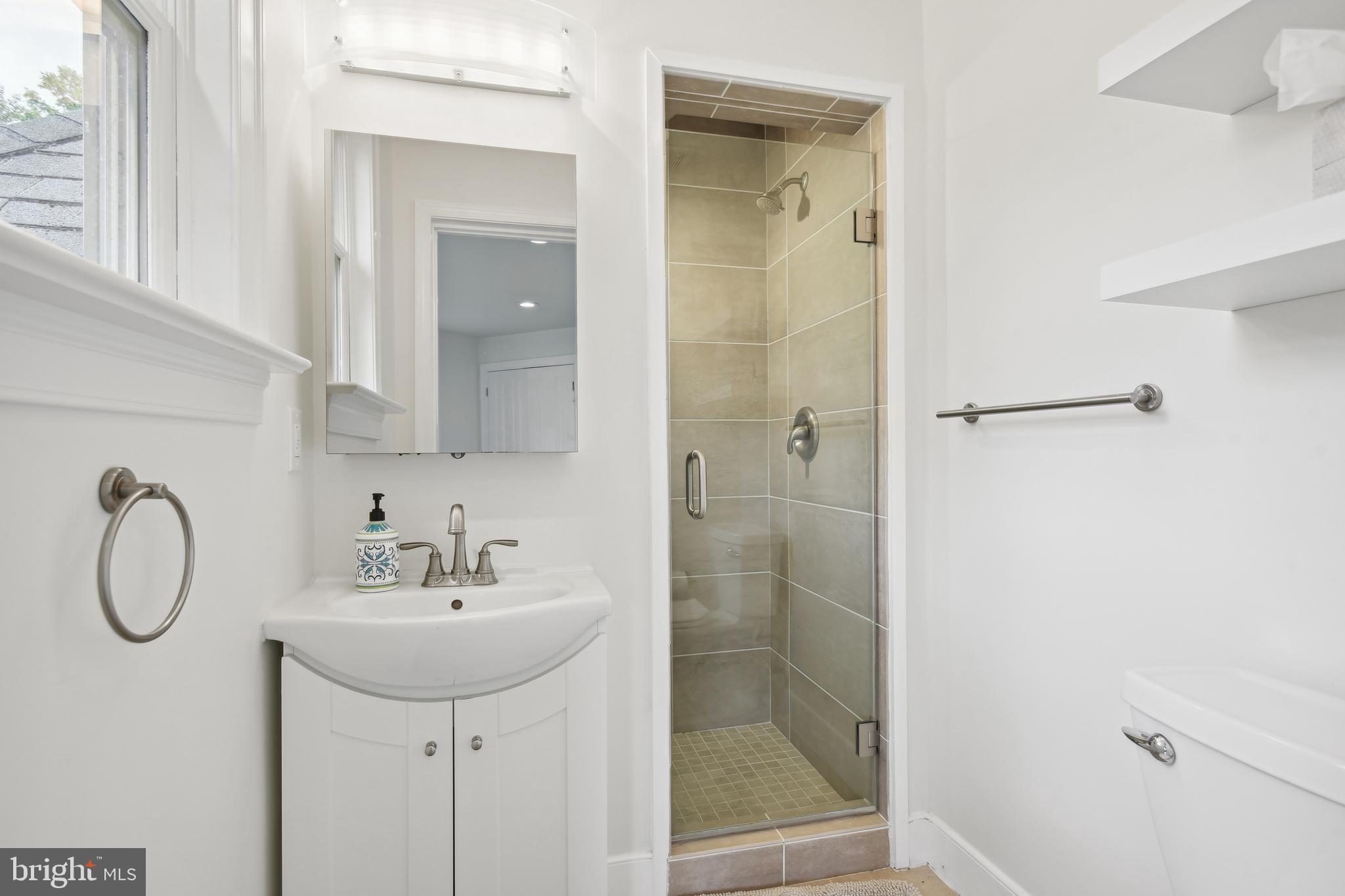 RIVERSCAPE - Residential Lease