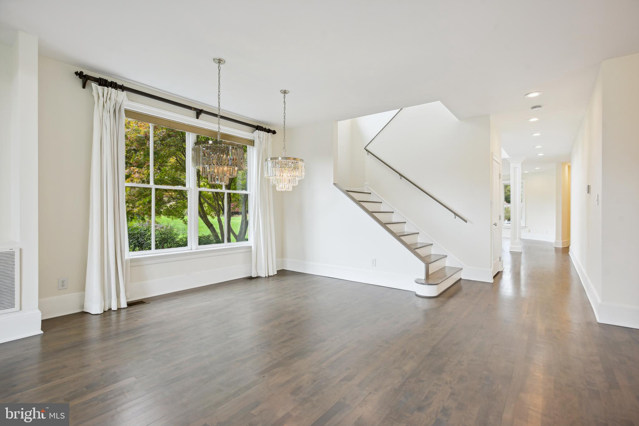RIVERSCAPE - Residential Lease
