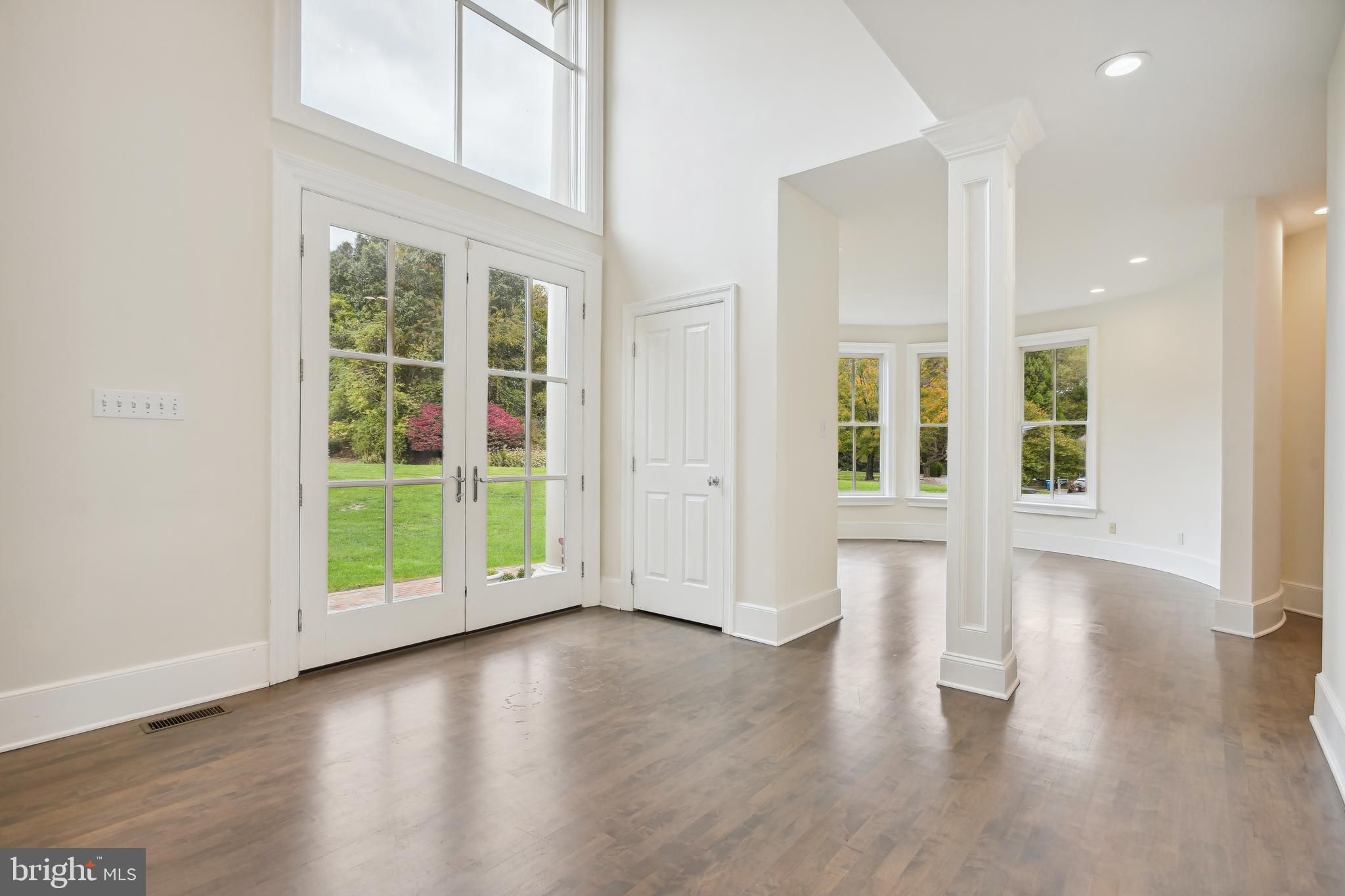 RIVERSCAPE - Residential Lease