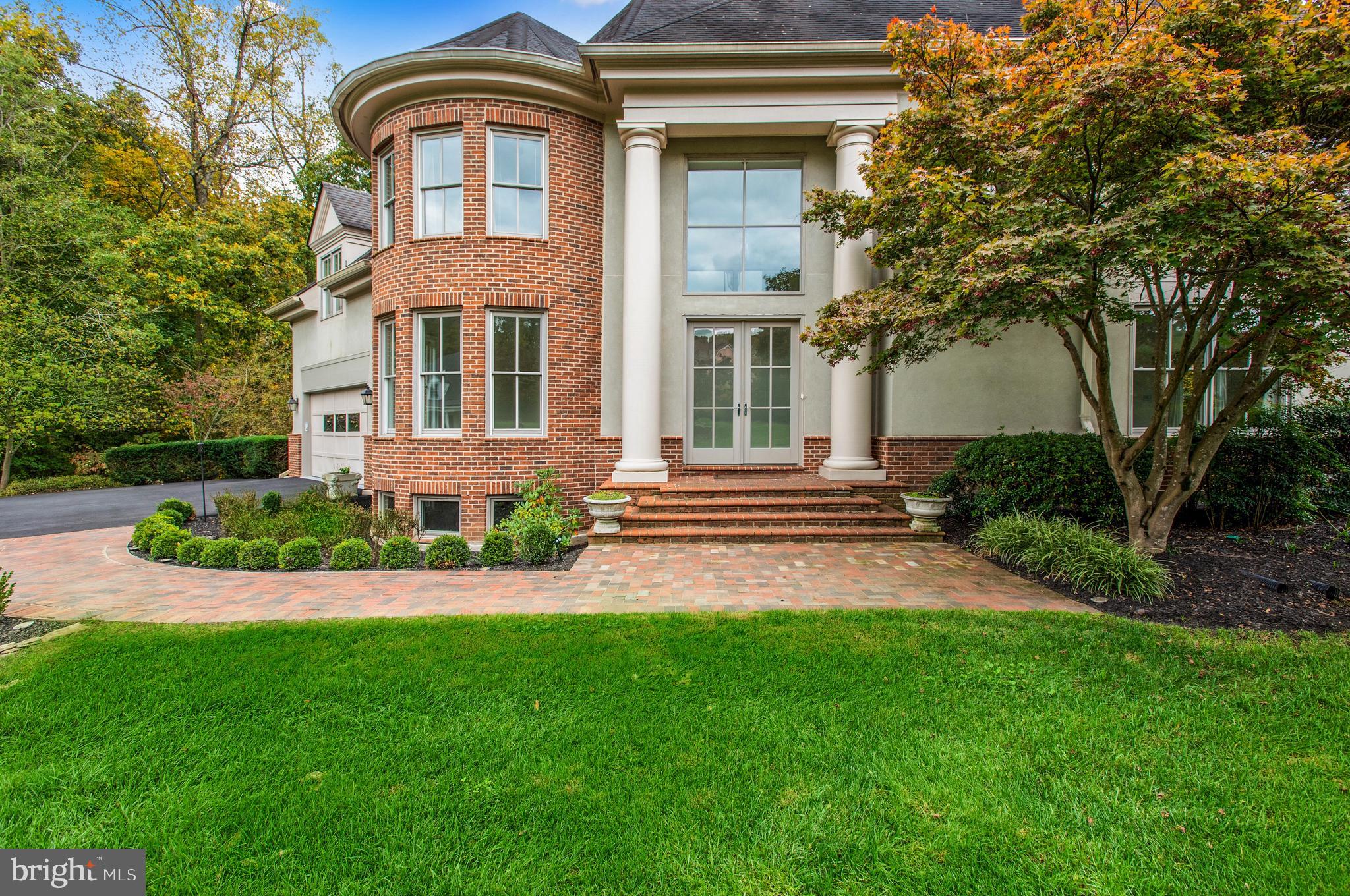 RIVERSCAPE - Residential Lease