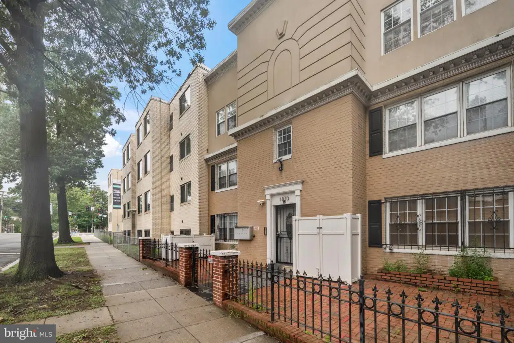 1810 Minnesota Avenue SE Unit 301, Washington, DC 20020