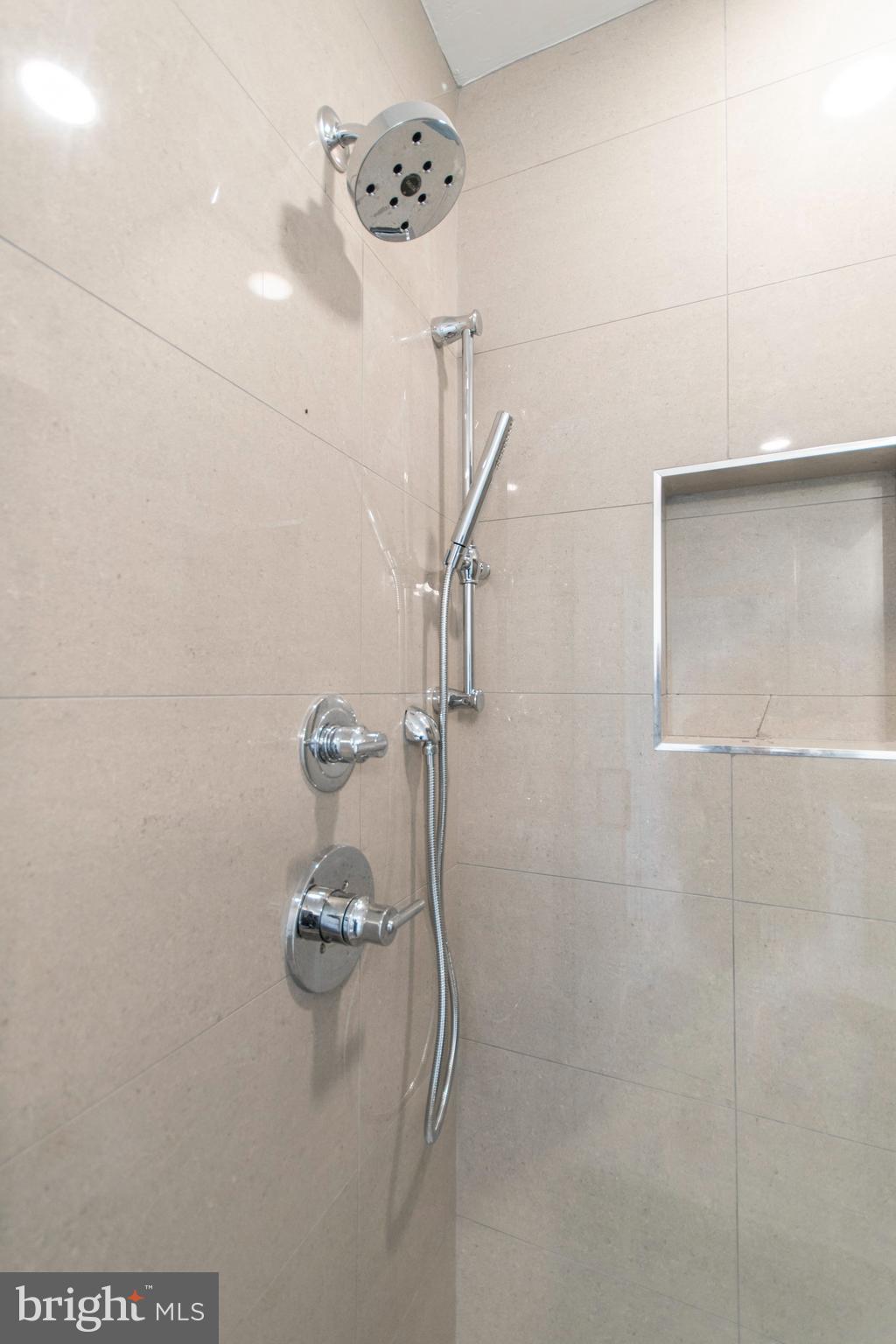 FRANCISVILLE - Residential Lease