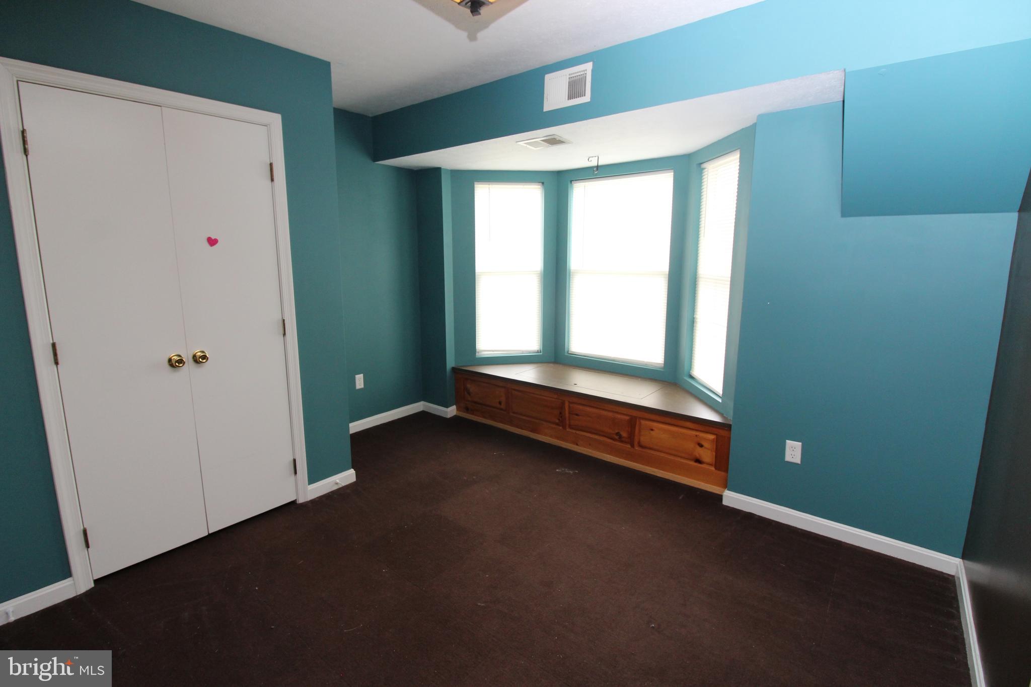 ROSE HILL SOUTH - Residential Lease