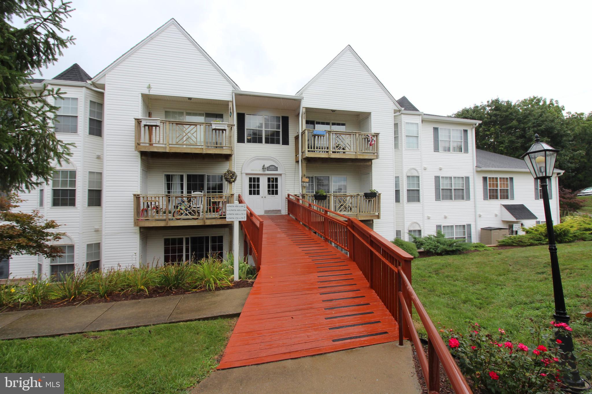 ROSE HILL SOUTH - Residential Lease