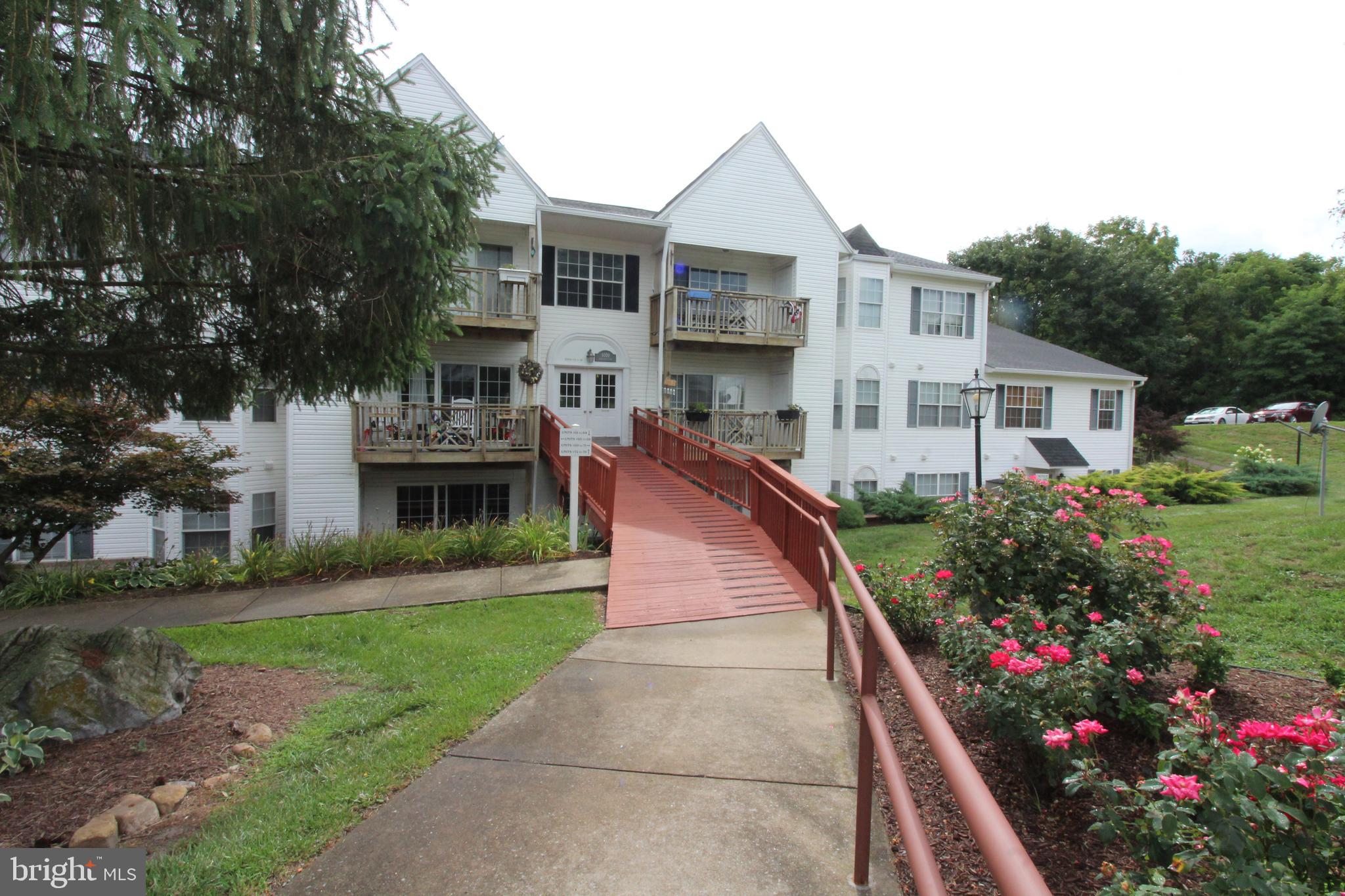 ROSE HILL SOUTH - Residential Lease