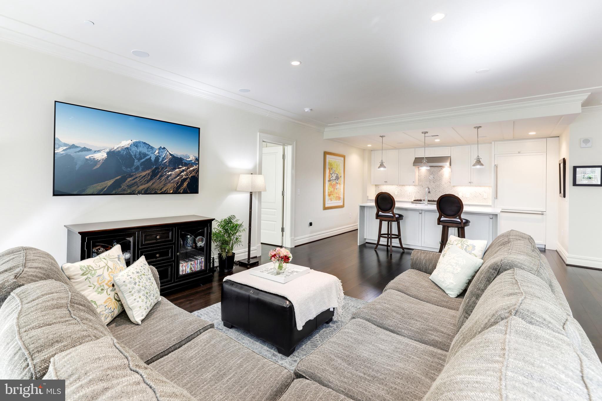 THE SIGNET - Residential