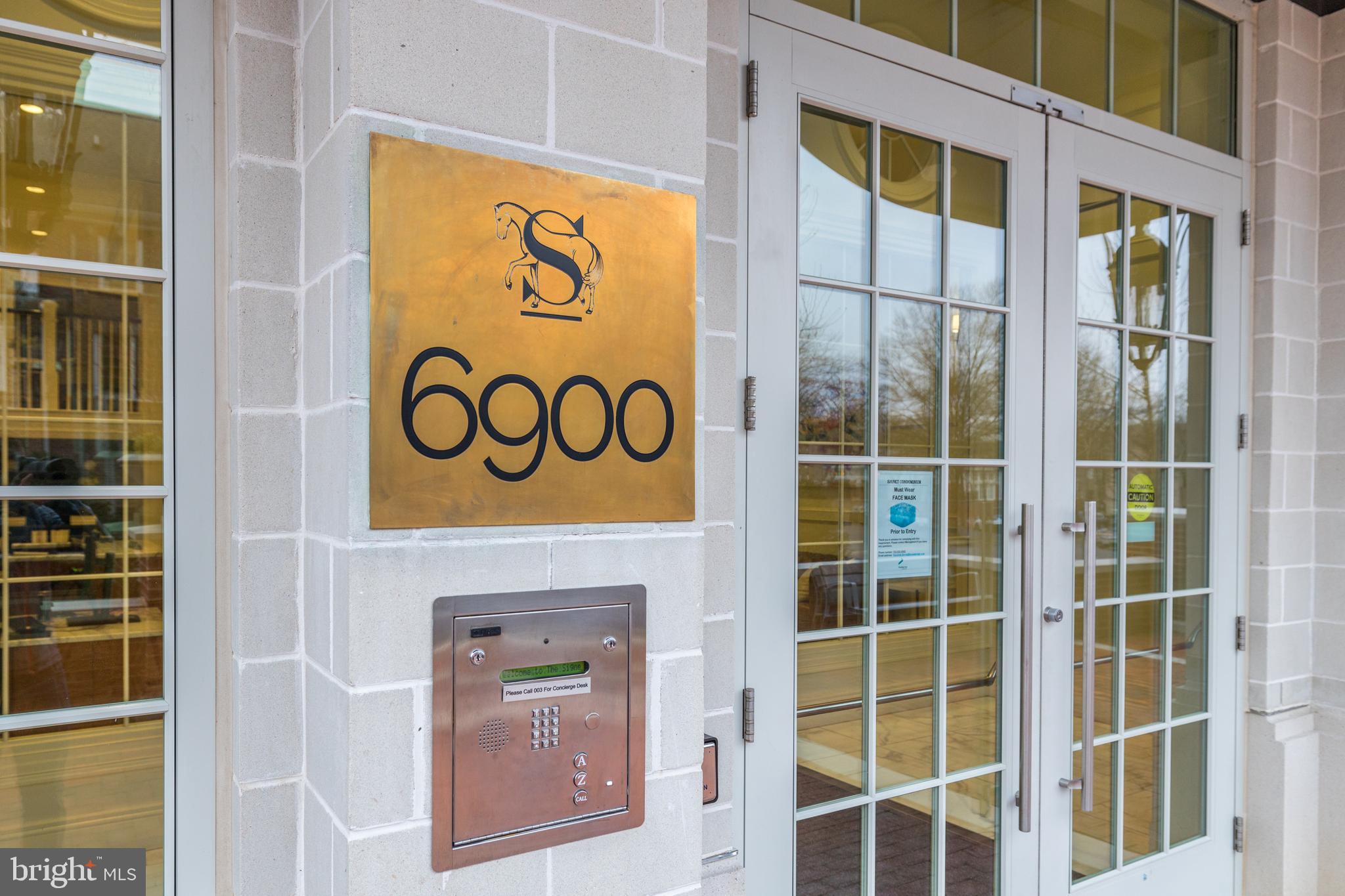 THE SIGNET - Residential