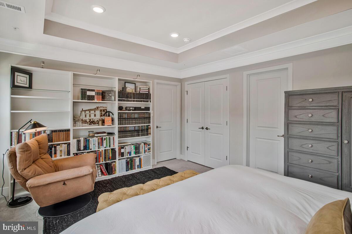 PARKSIDE PRESERVE - Residential