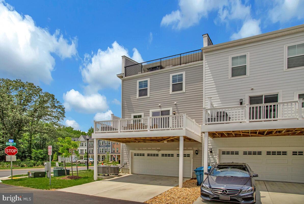 PARKSIDE PRESERVE - Residential