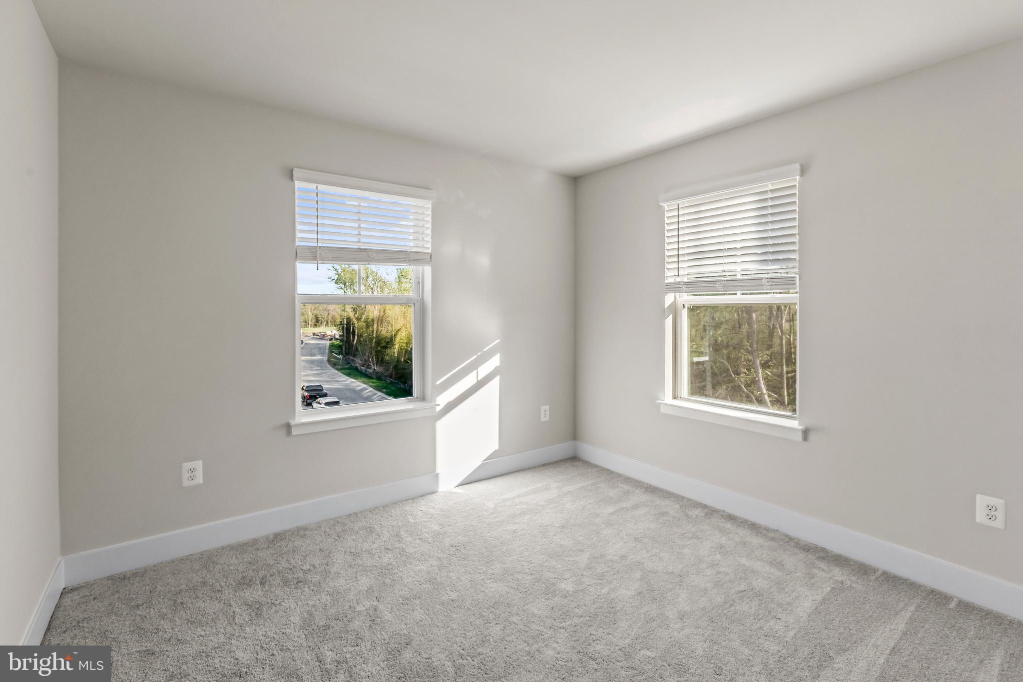 PARKSIDE PRESERVE - Residential