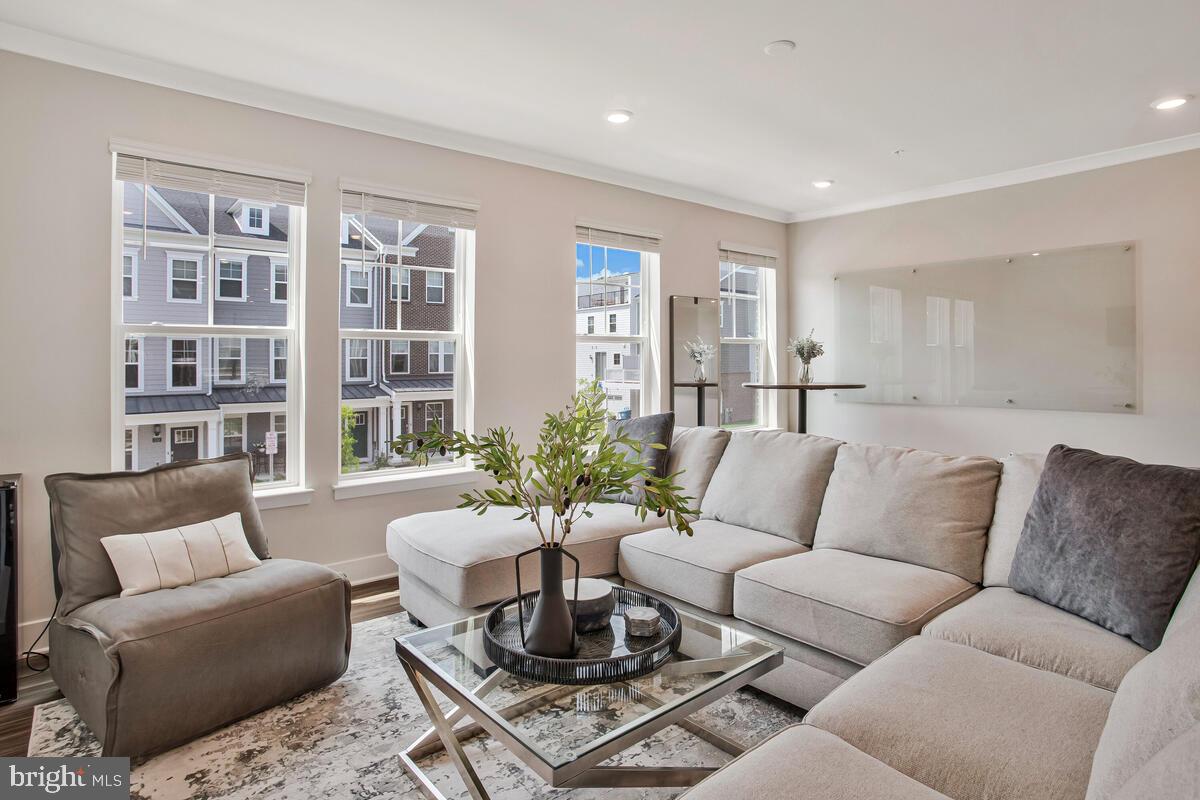 PARKSIDE PRESERVE - Residential