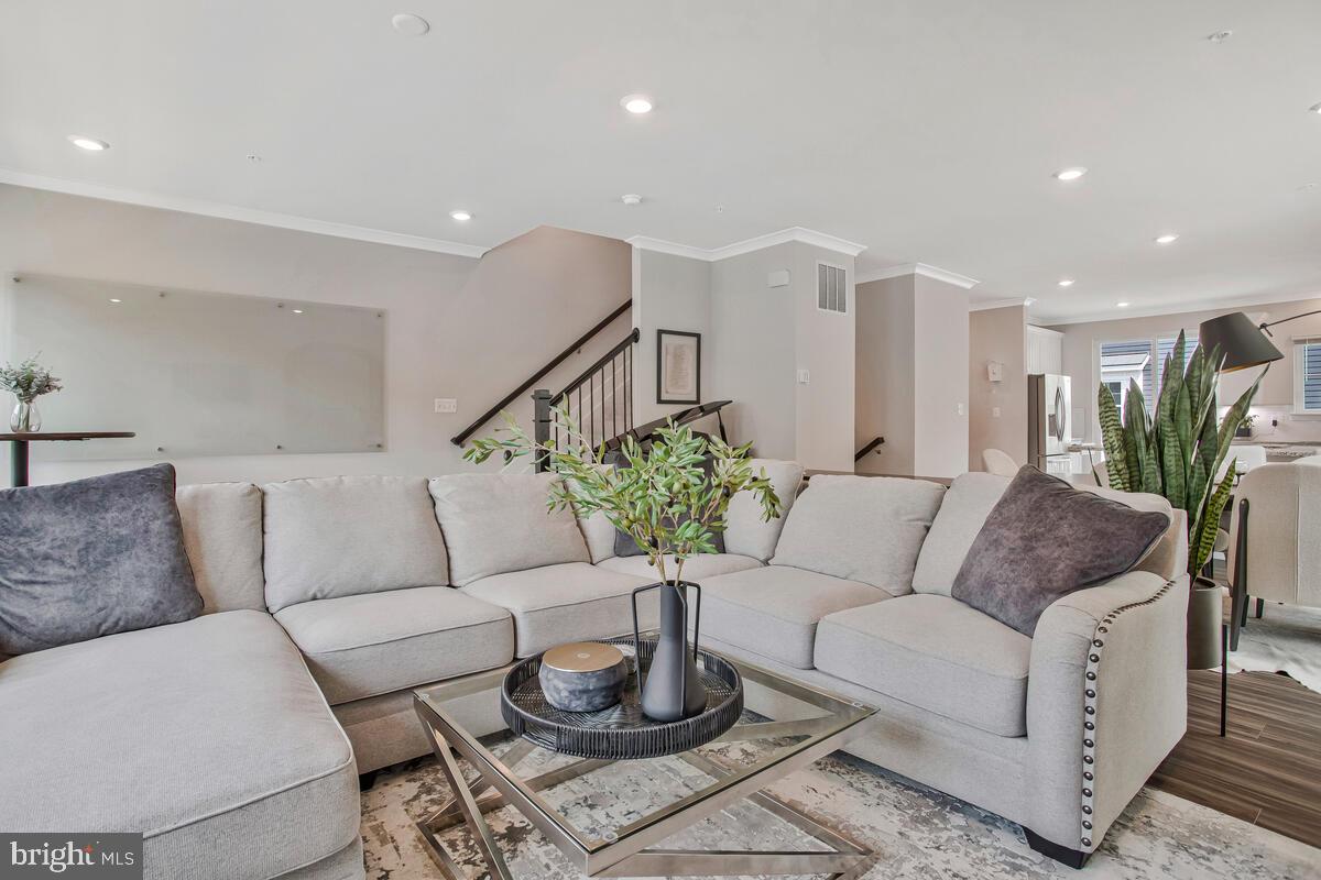 PARKSIDE PRESERVE - Residential