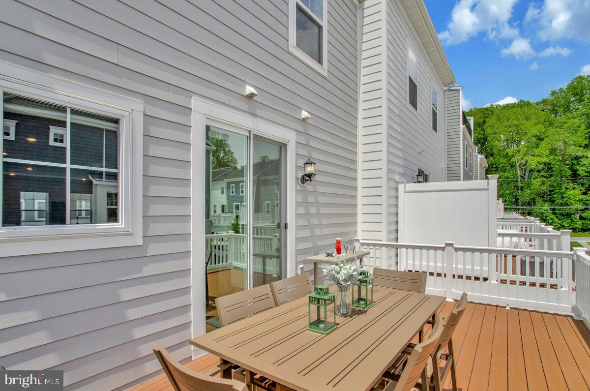 PARKSIDE PRESERVE - Residential