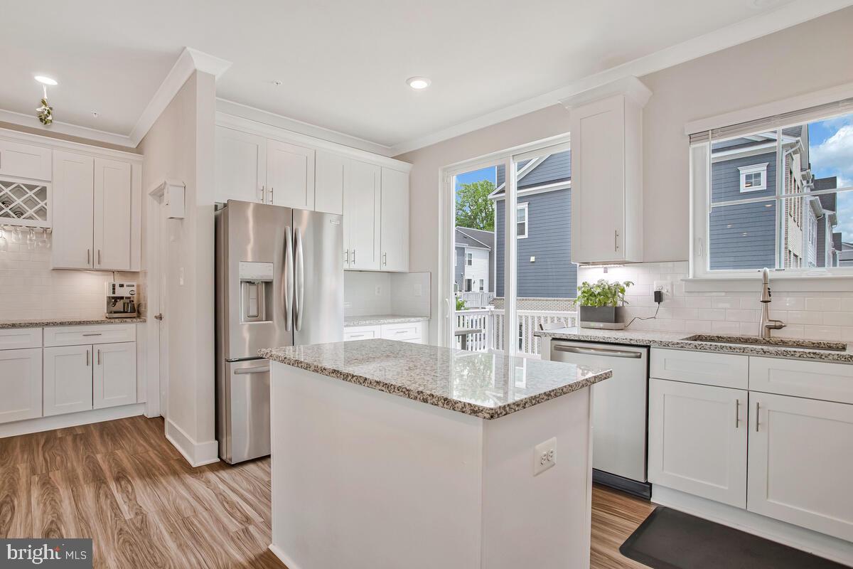 PARKSIDE PRESERVE - Residential