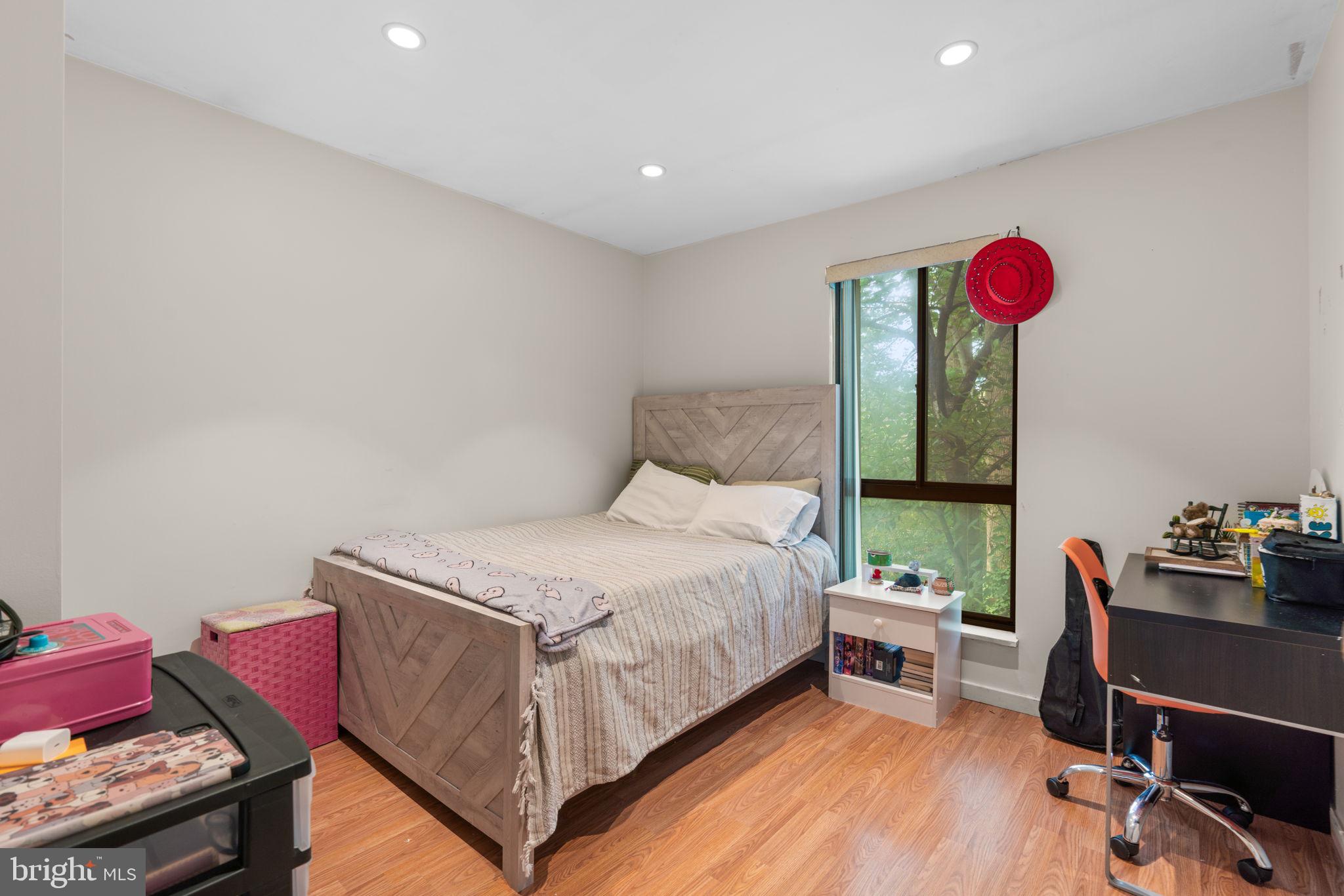 VILLAGE OF WILDE LAKE - Residential