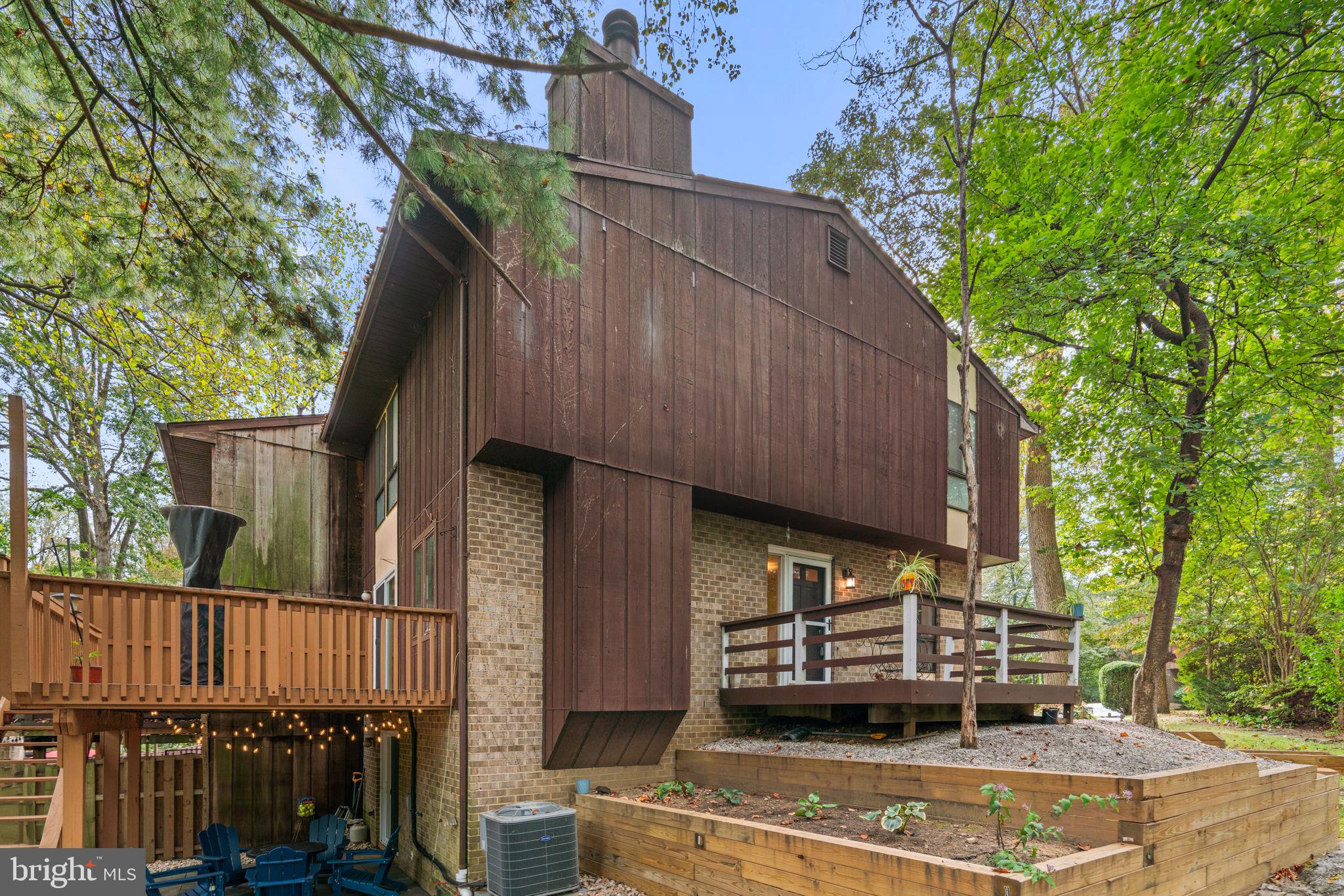 VILLAGE OF WILDE LAKE - Residential