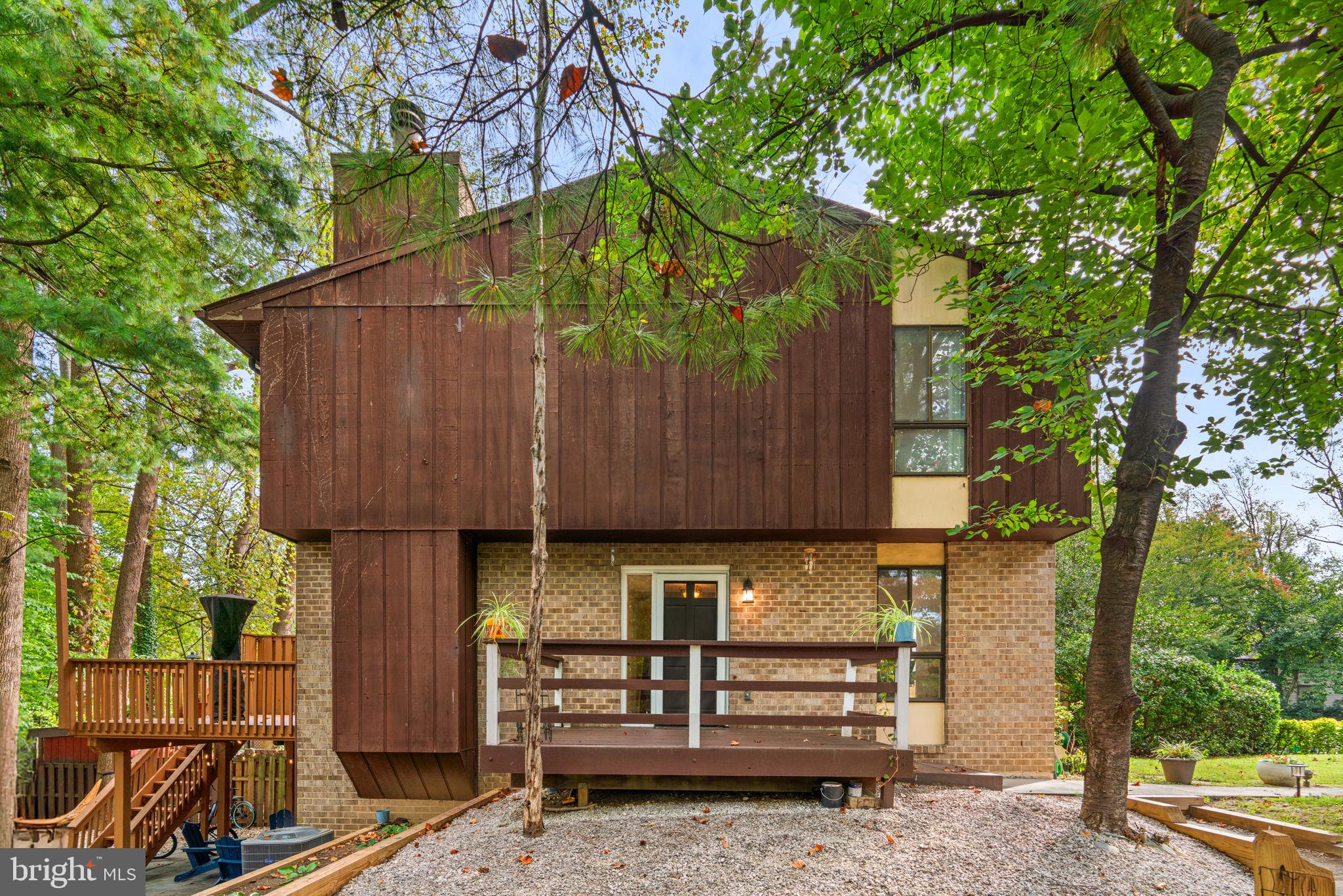 VILLAGE OF WILDE LAKE - Residential