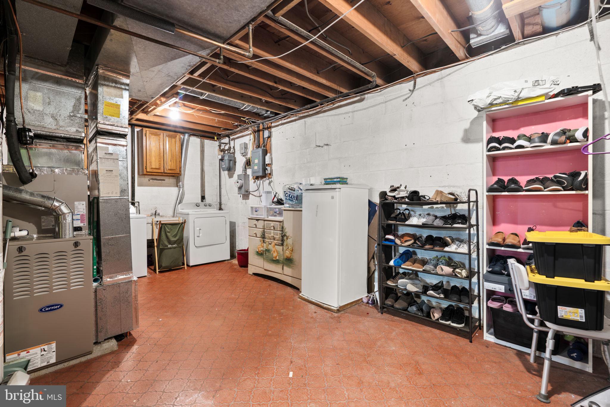 VILLAGE OF WILDE LAKE - Residential