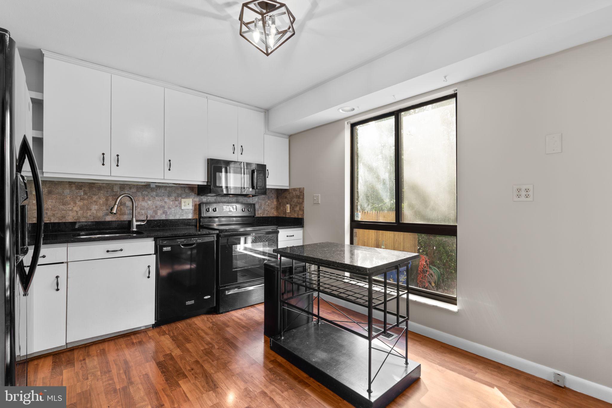 VILLAGE OF WILDE LAKE - Residential