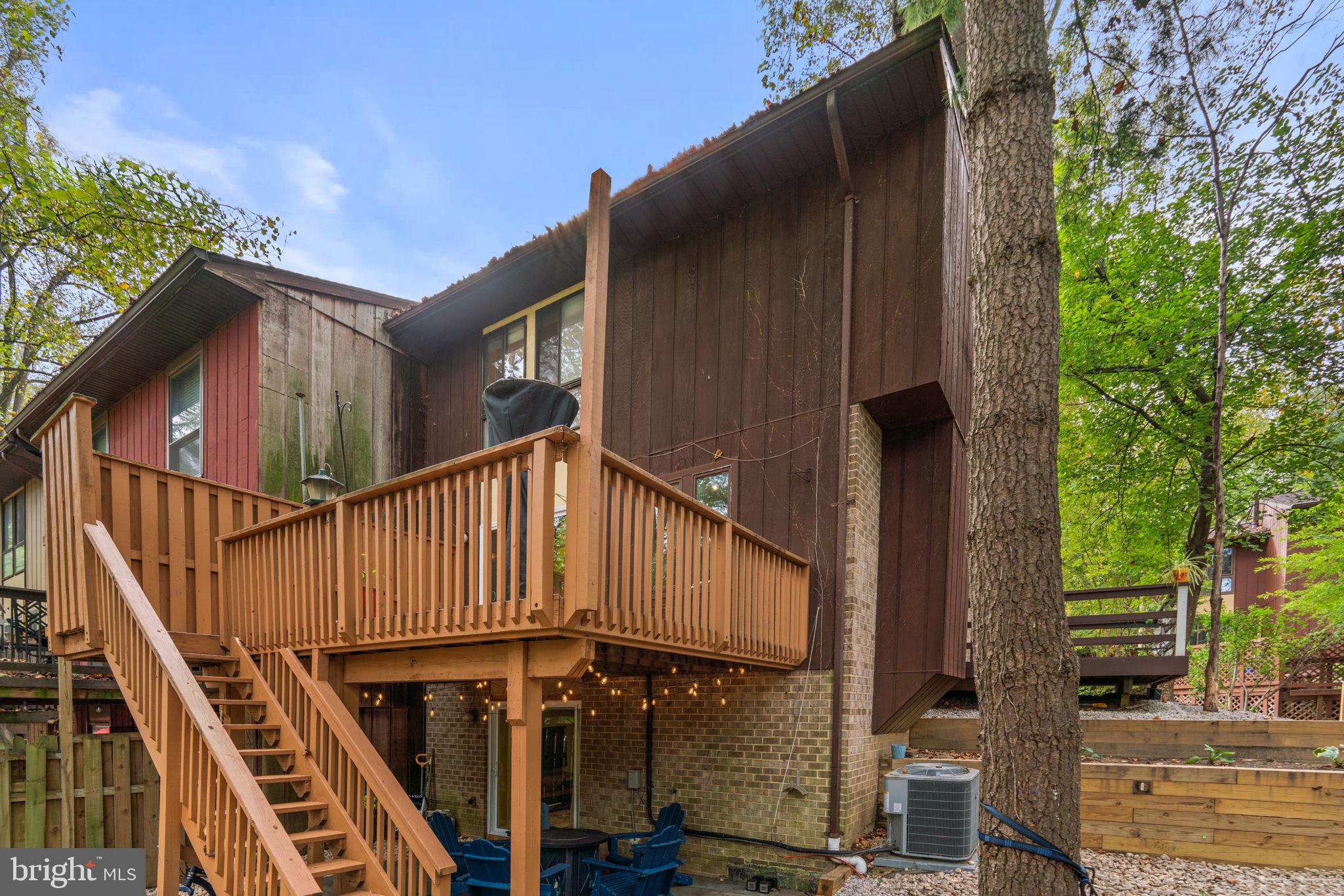 VILLAGE OF WILDE LAKE - Residential