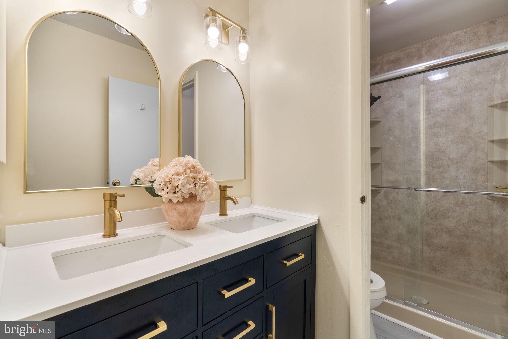 VILLAGE OF WILDE LAKE - Residential