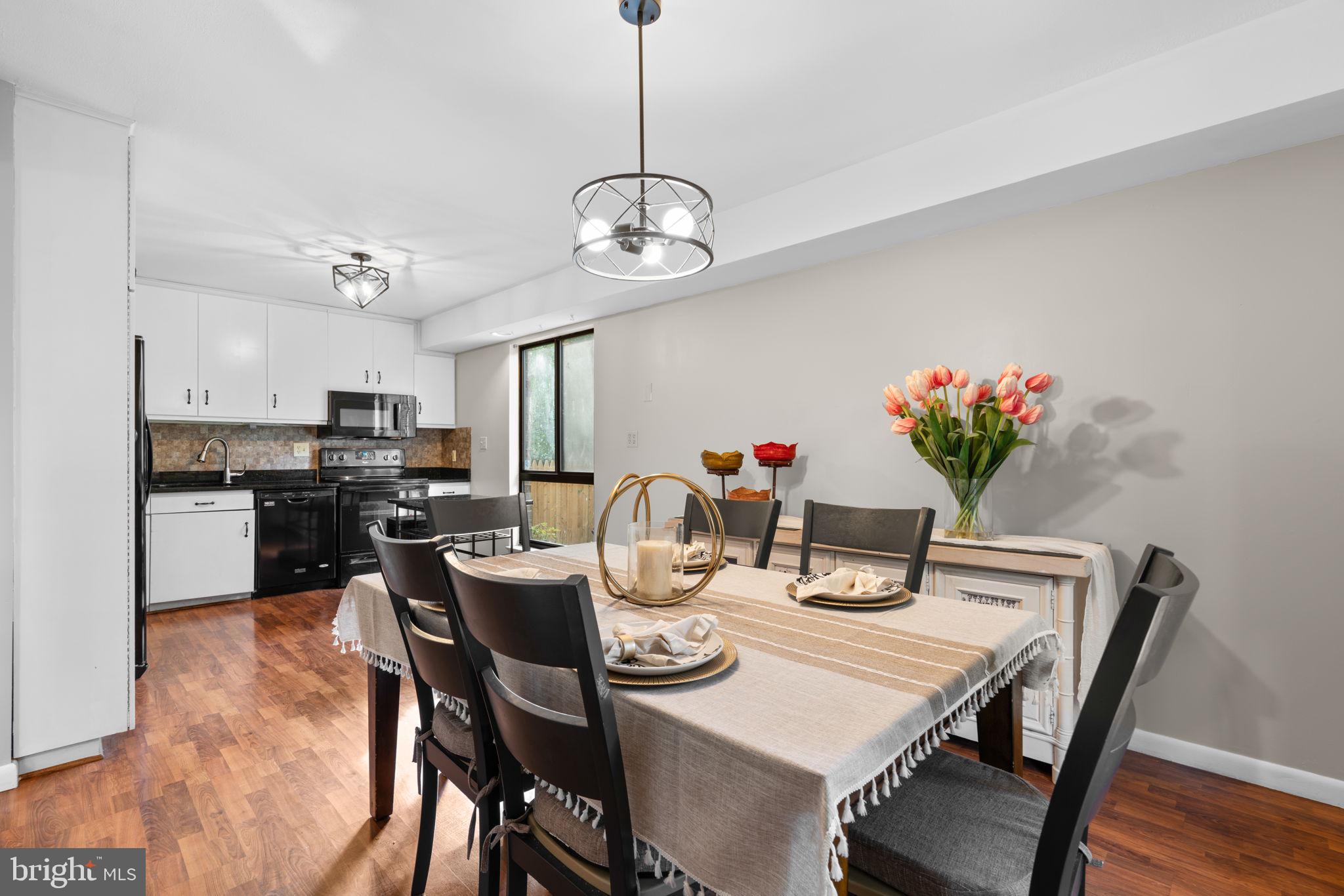 VILLAGE OF WILDE LAKE - Residential