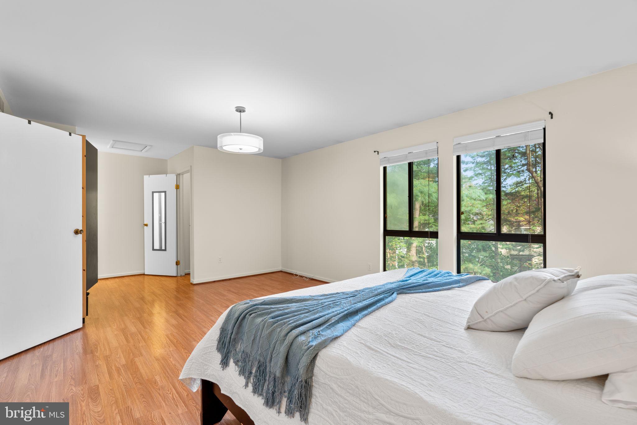 VILLAGE OF WILDE LAKE - Residential