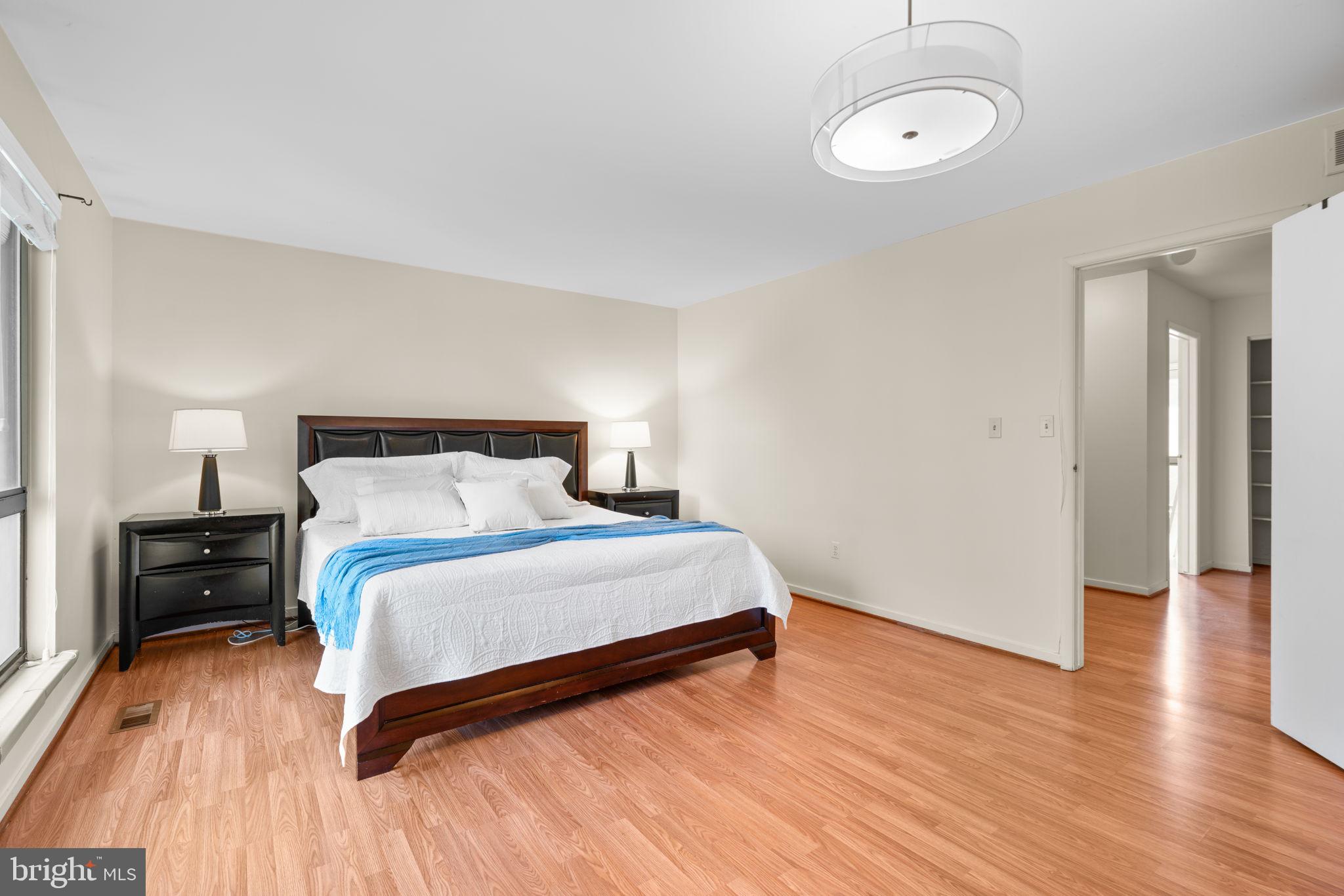 VILLAGE OF WILDE LAKE - Residential