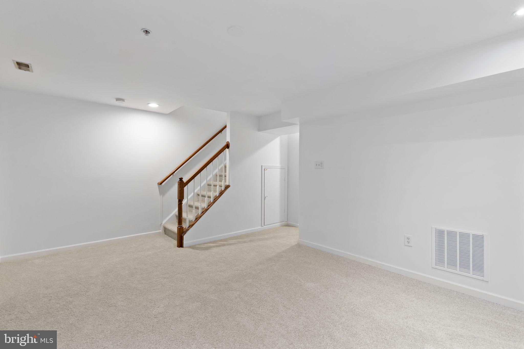 VILLAGE OF LONG REACH - Residential