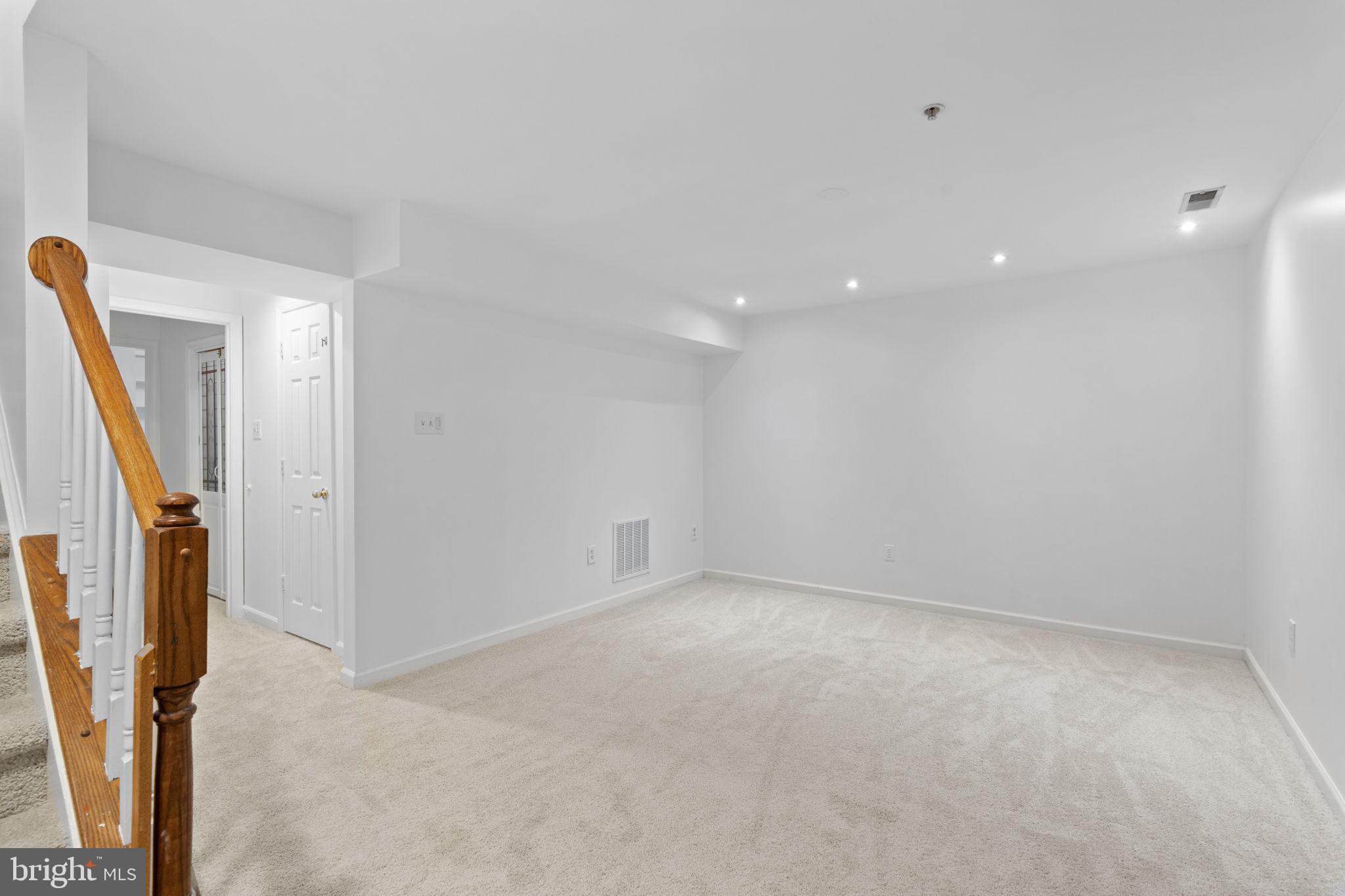 VILLAGE OF LONG REACH - Residential